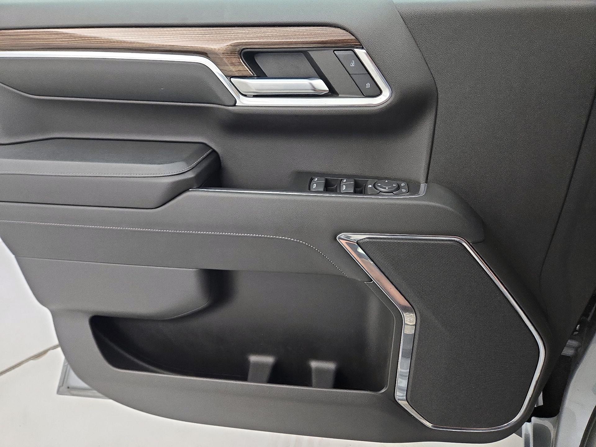 Thumbnail: 2023 Chevrolet Silverado 1500 - 12