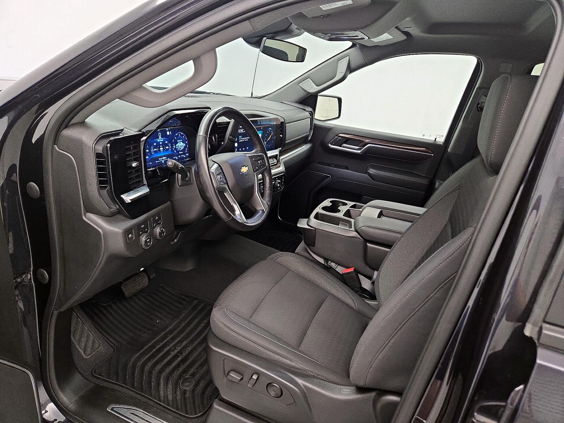 Thumbnail: 2022 Chevrolet Silverado 1500 - 11