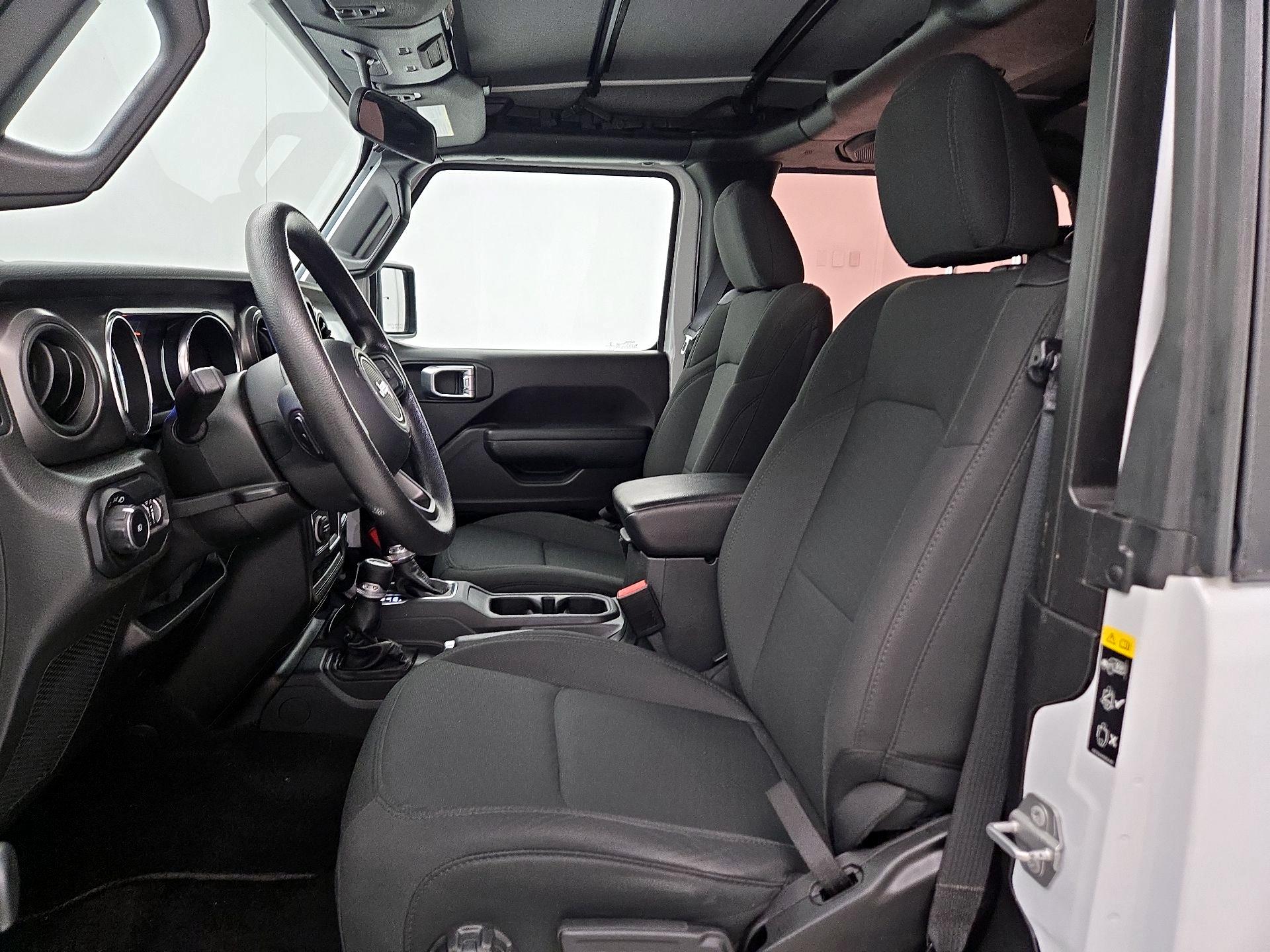 Thumbnail: 2021 Jeep Wrangler - 11