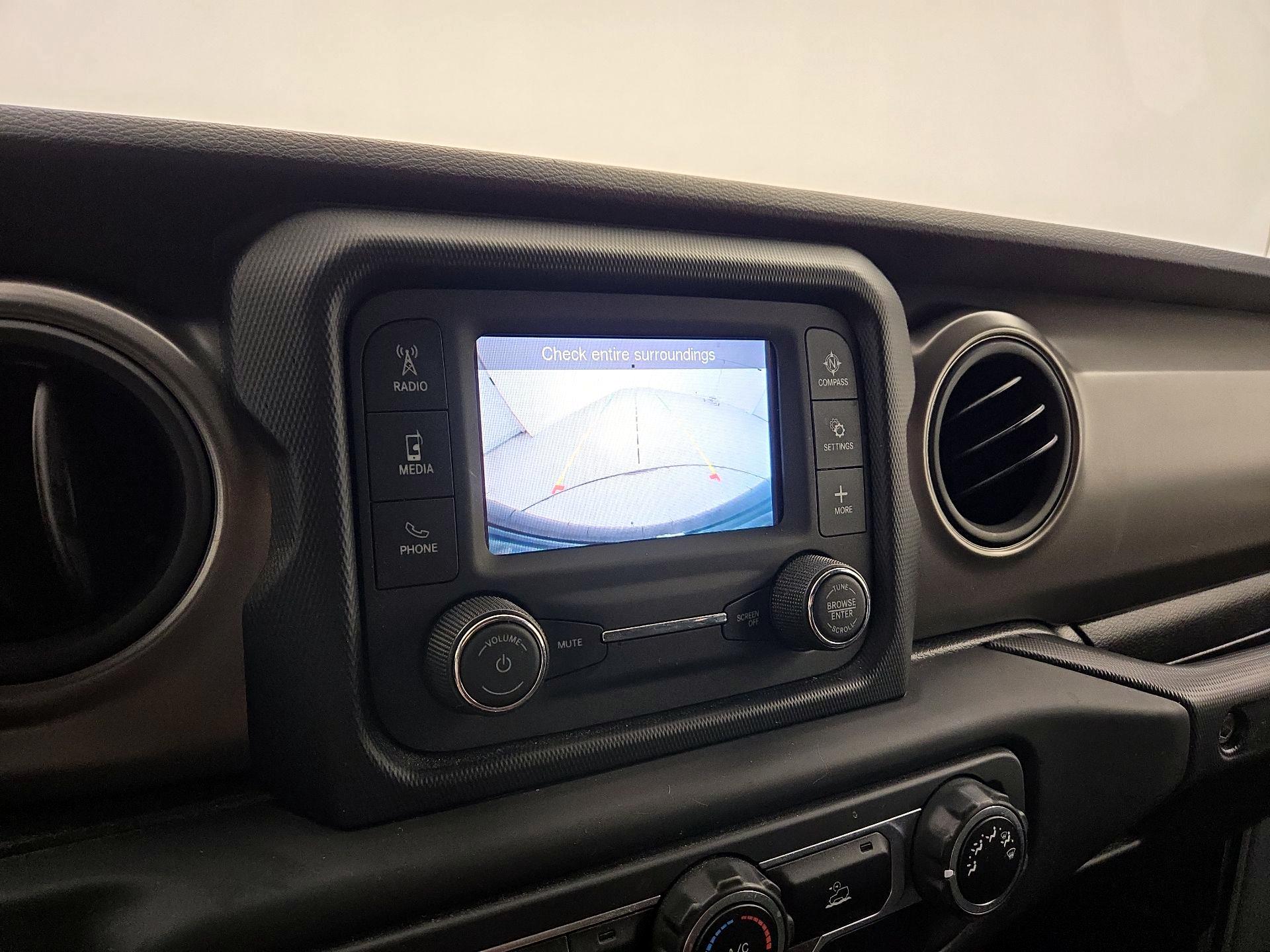 Thumbnail: 2021 Jeep Wrangler - 14