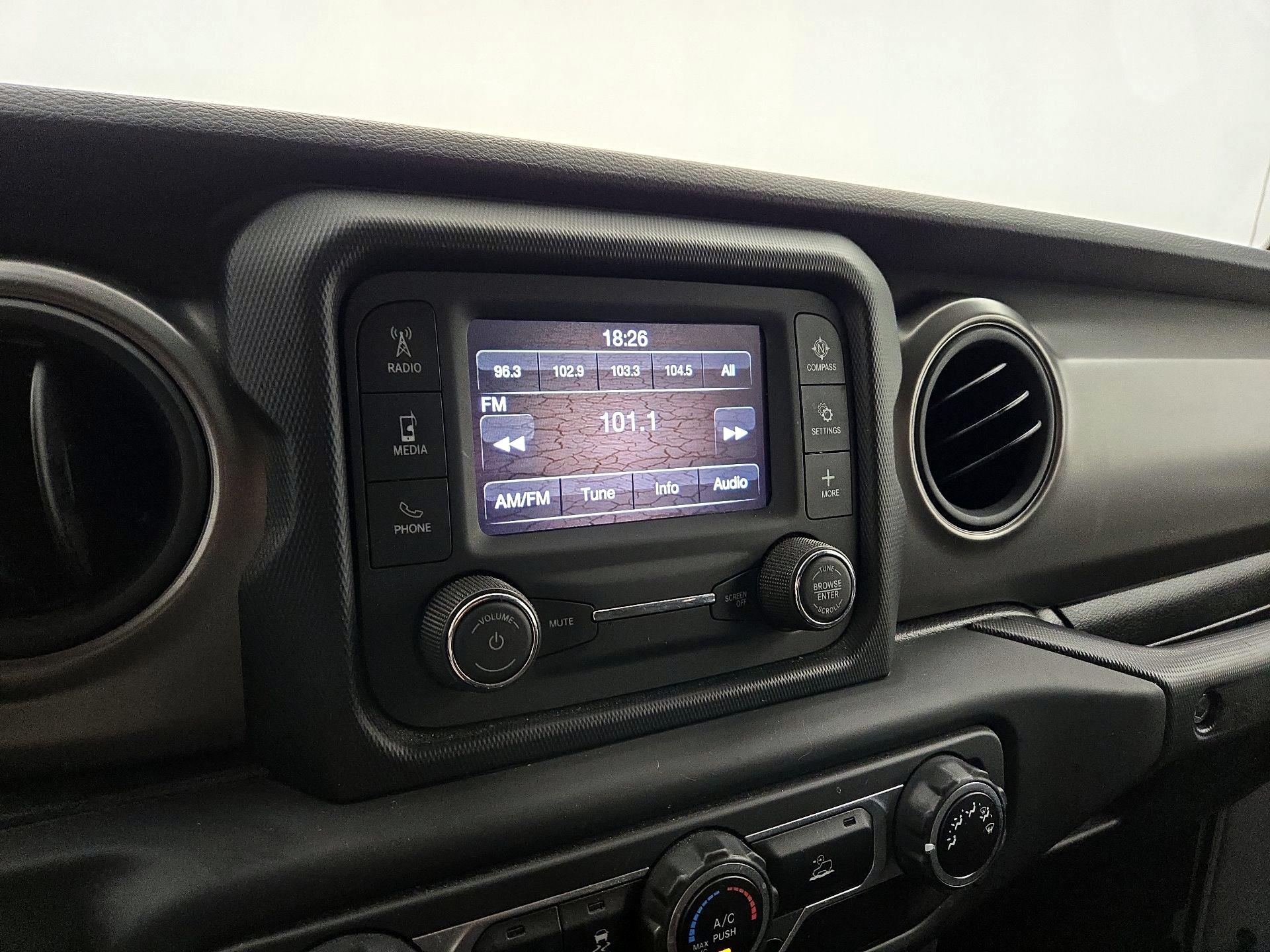 Thumbnail: 2021 Jeep Wrangler - 15