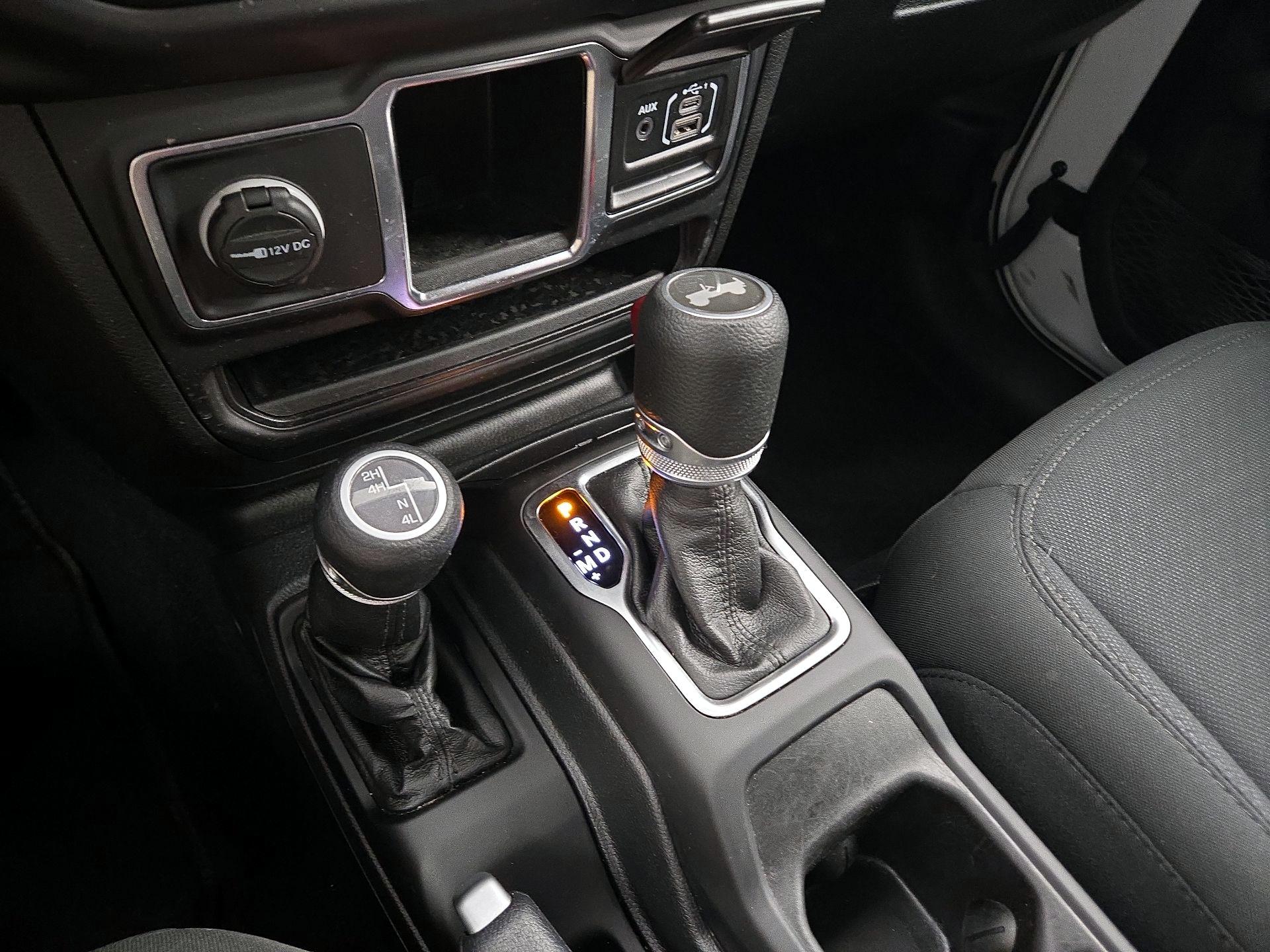 Thumbnail: 2021 Jeep Wrangler - 17