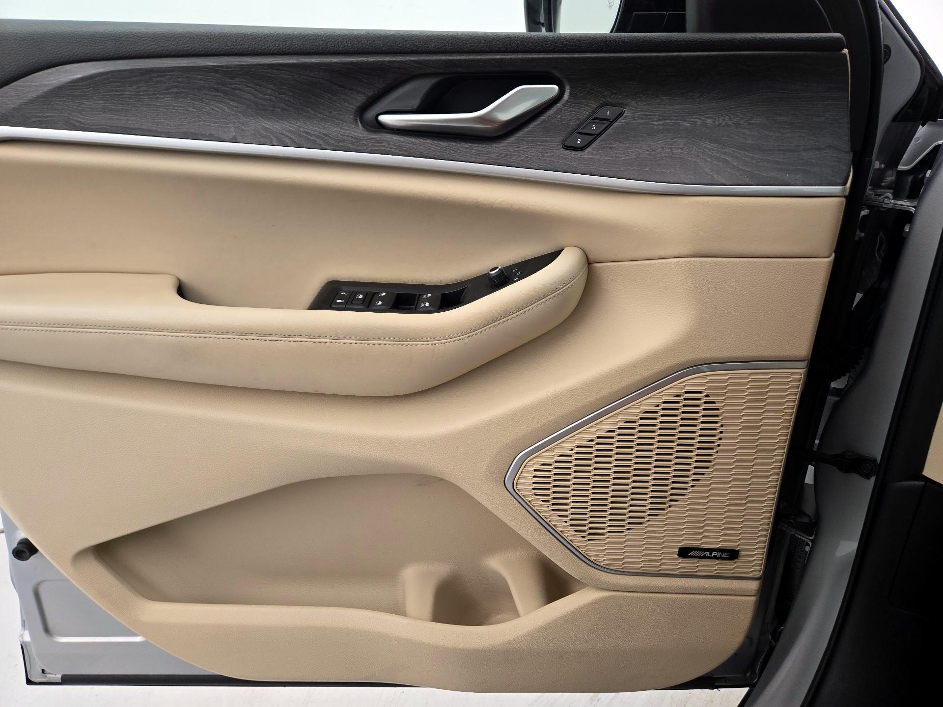 Thumbnail: 2021 Jeep Grand Cherokee L - 12