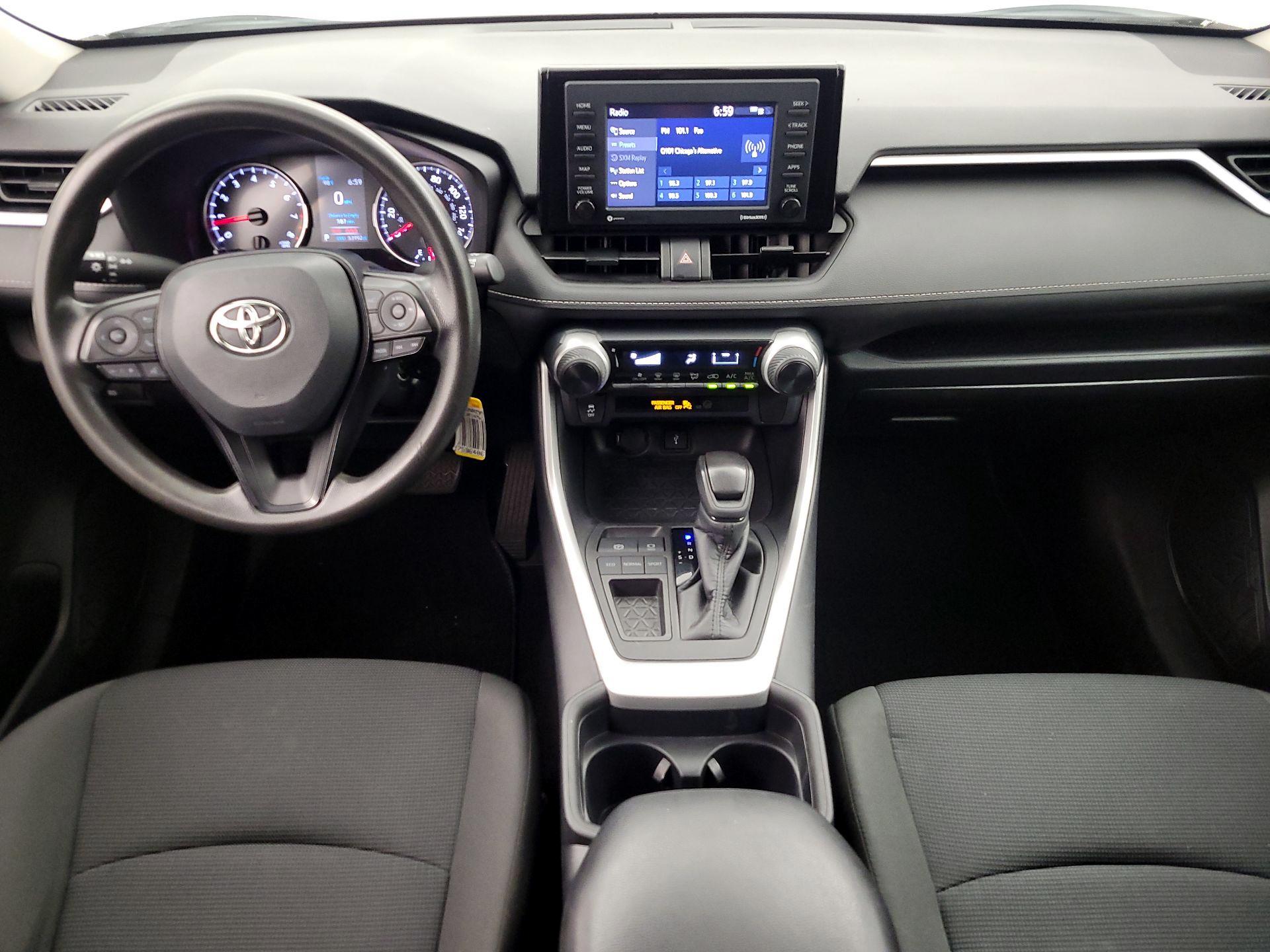 Thumbnail: 2021 Toyota RAV4 - 9