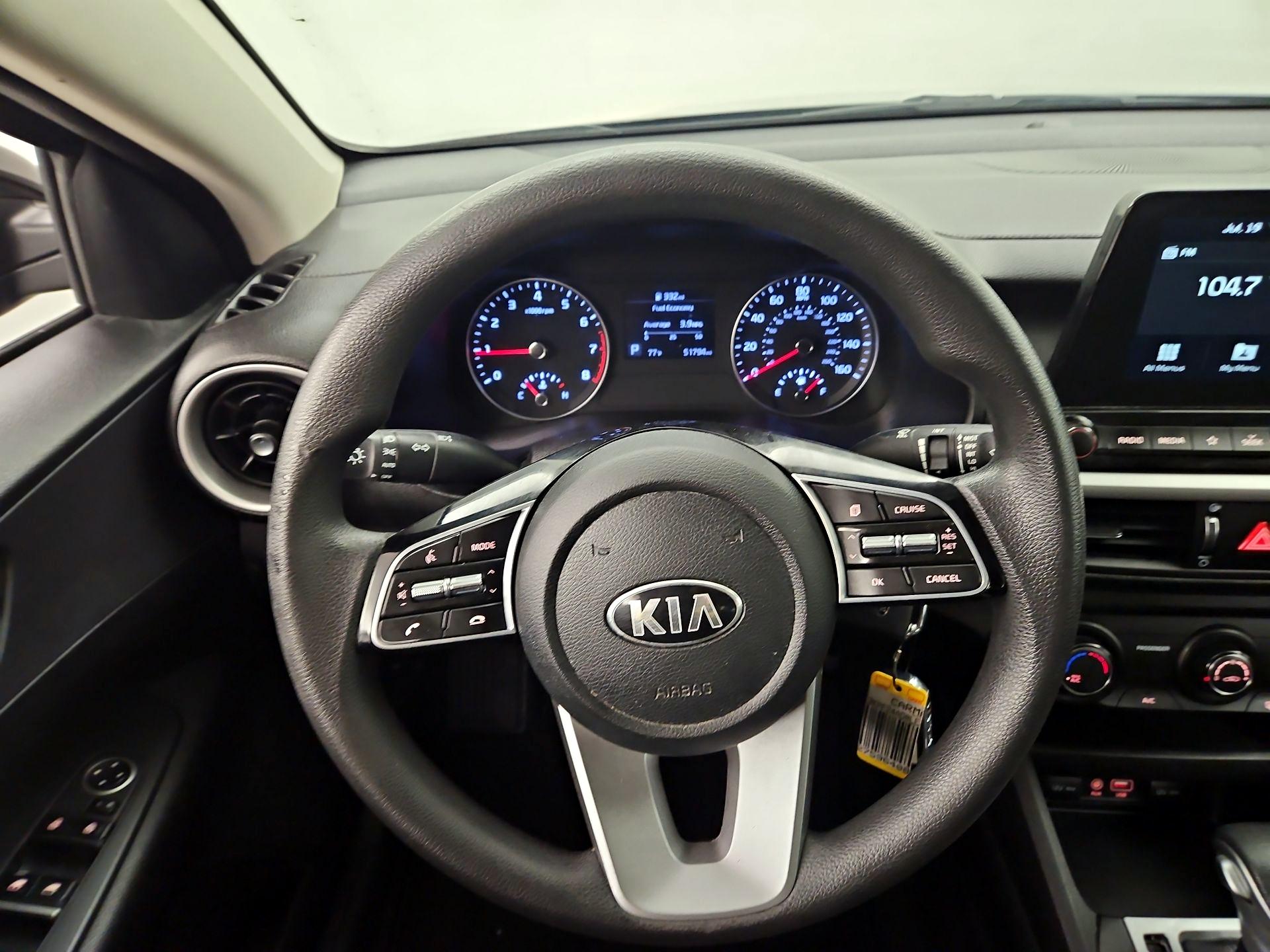 Thumbnail: 2020 Kia Forte - 10