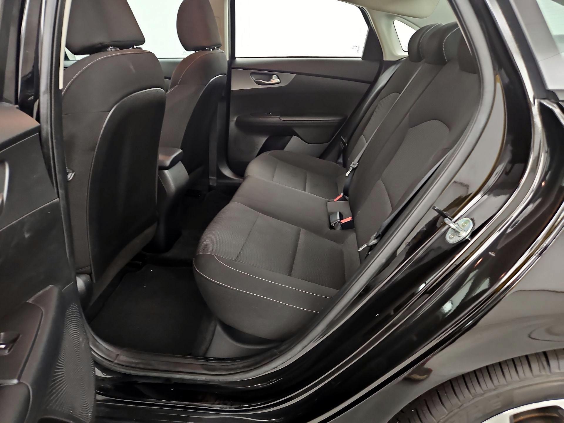 Thumbnail: 2020 Kia Forte - 19