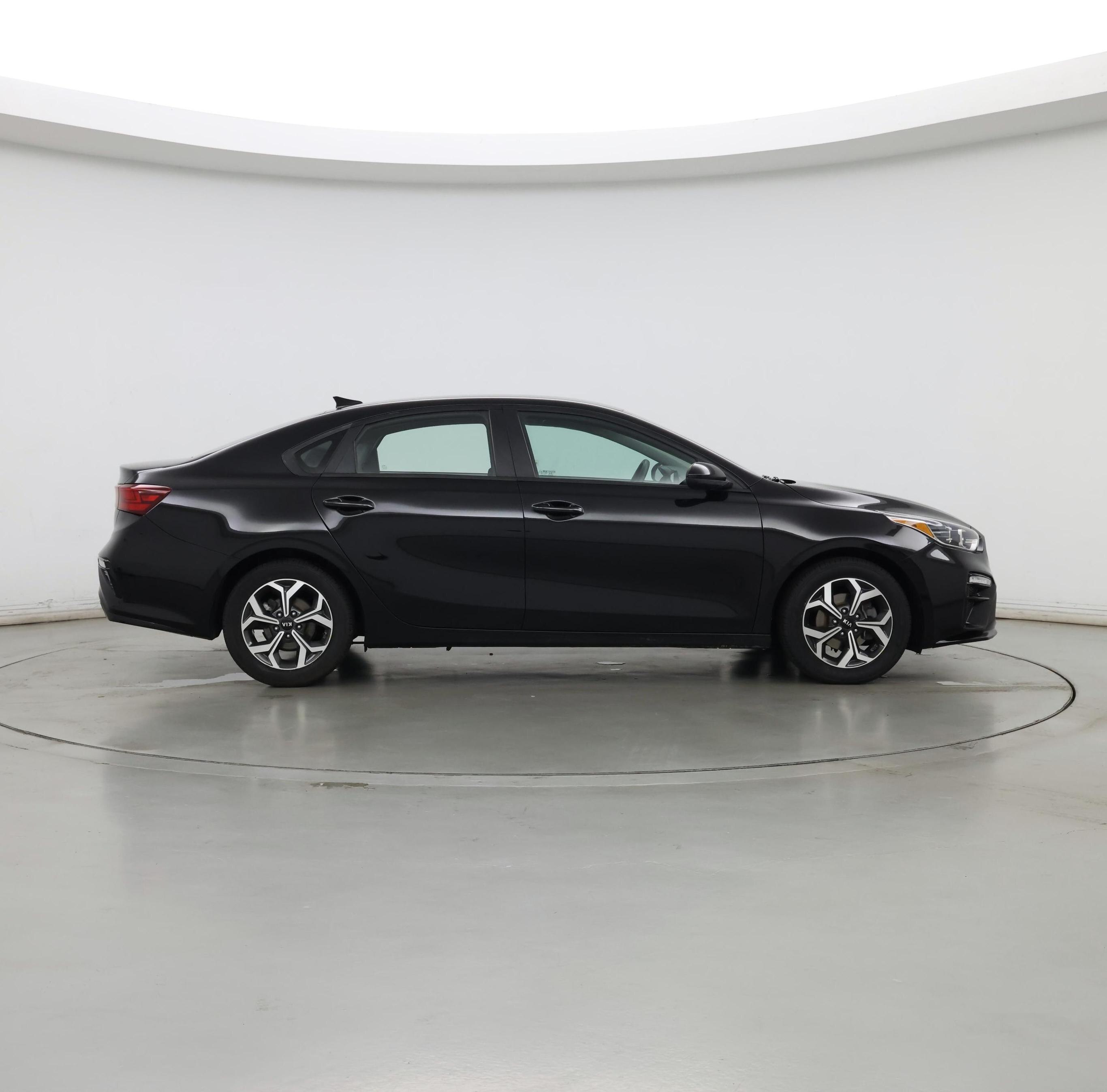 Thumbnail: 2020 Kia Forte - 7