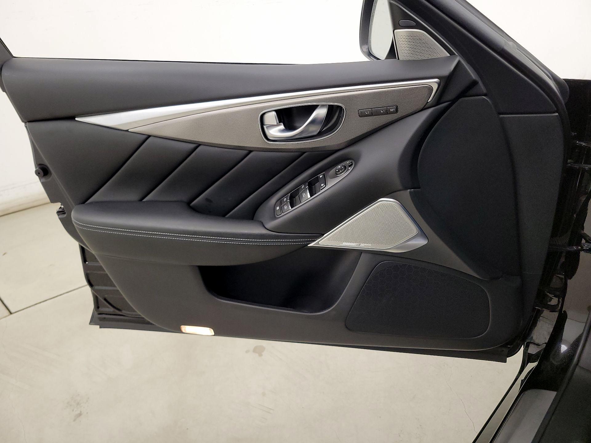 Thumbnail: 2019 INFINITI Q50 - 12