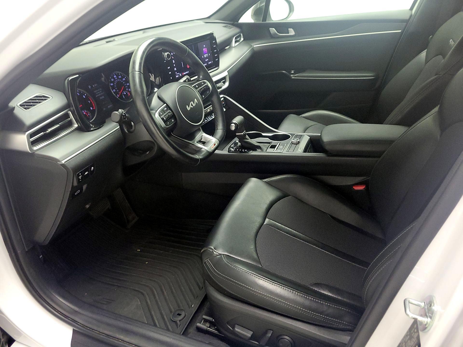 Thumbnail: 2022 Kia K5 - 11