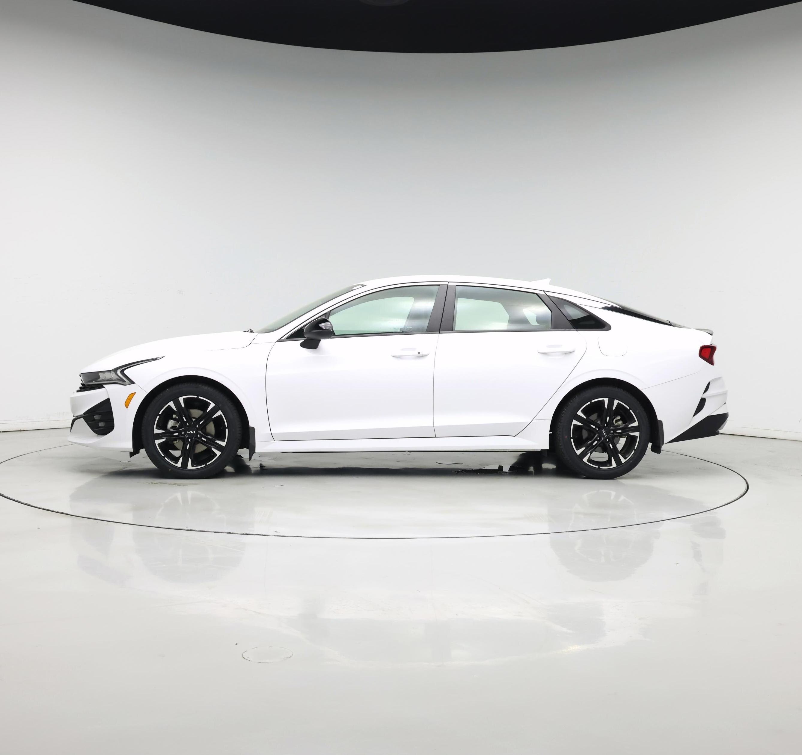 Thumbnail: 2022 Kia K5 - 3
