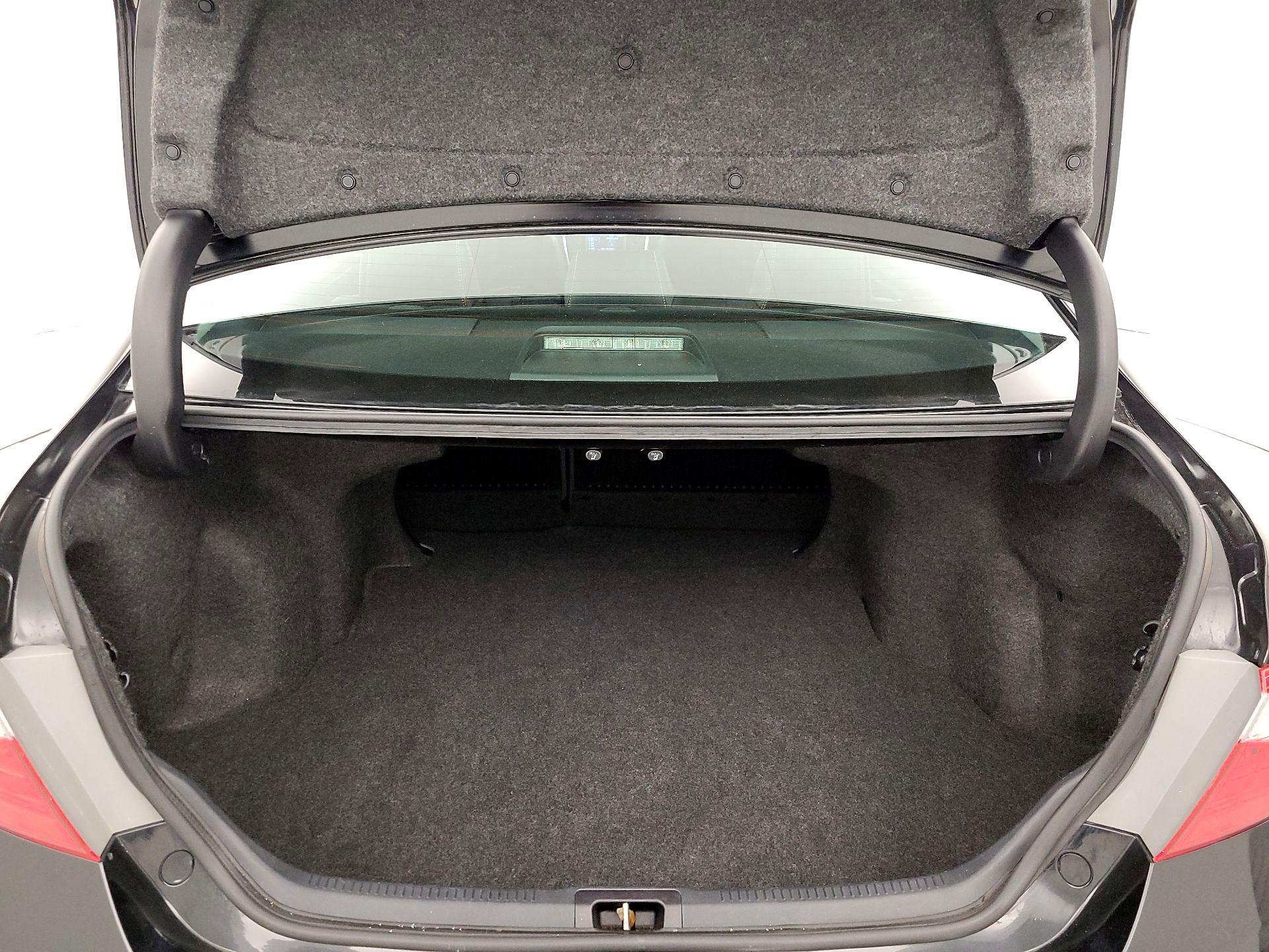 Thumbnail: 2016 Toyota Camry - 20