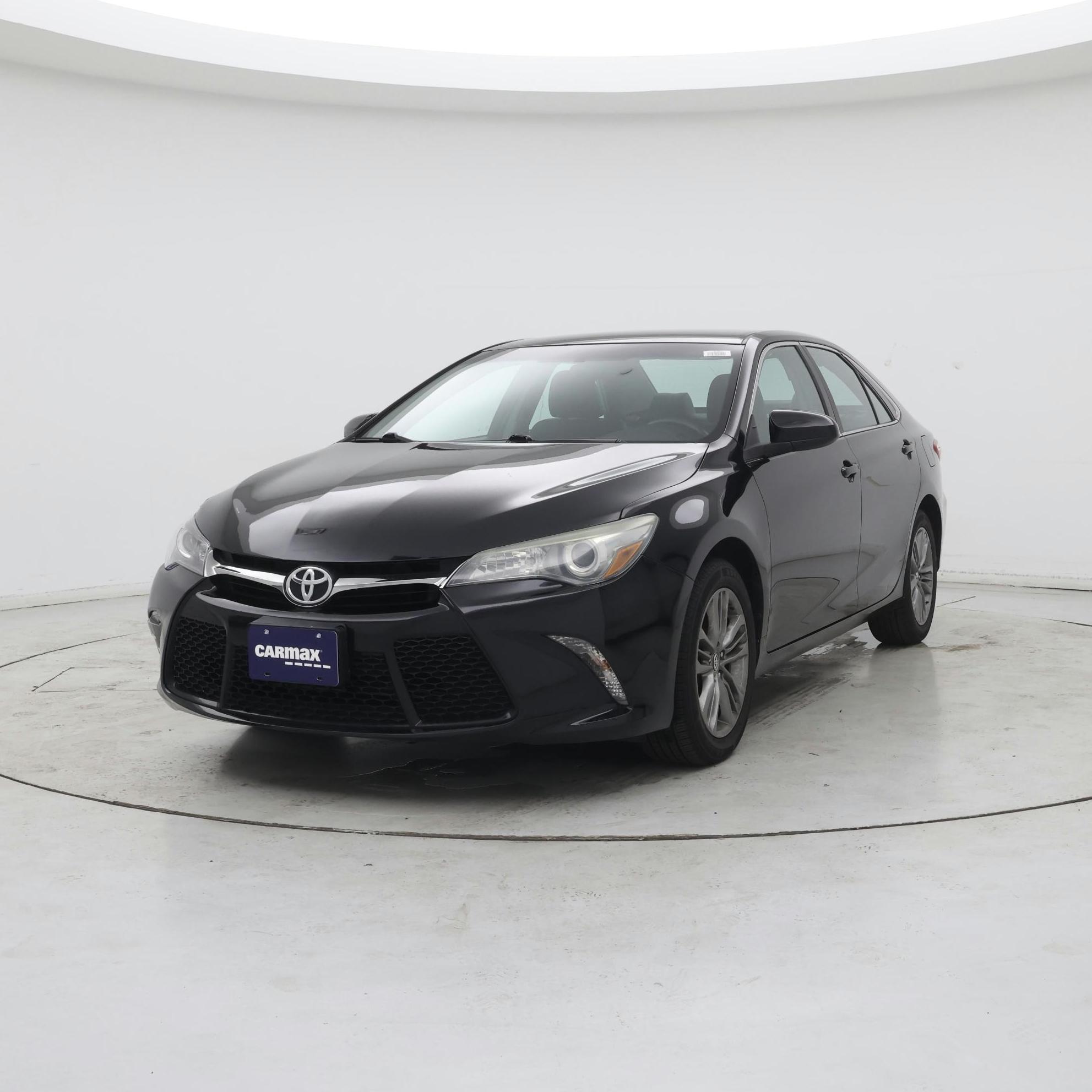 Thumbnail: 2016 Toyota Camry - 4