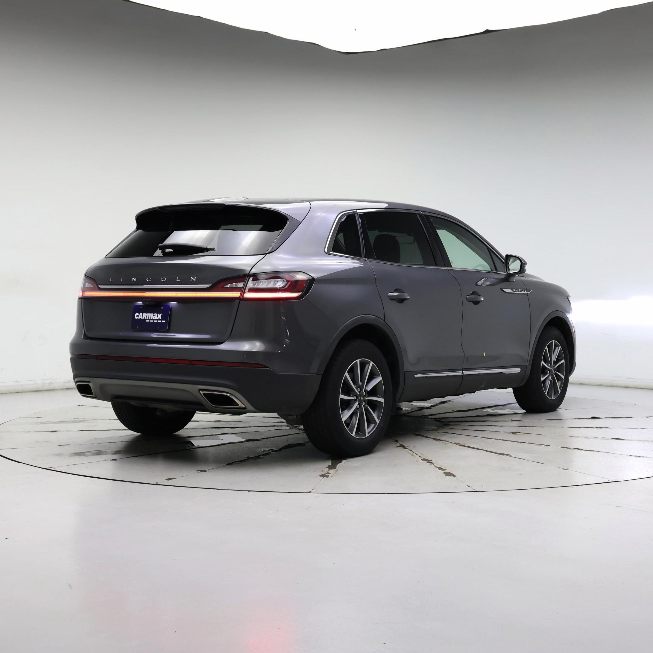 Thumbnail: 2022 Lincoln Nautilus - 8