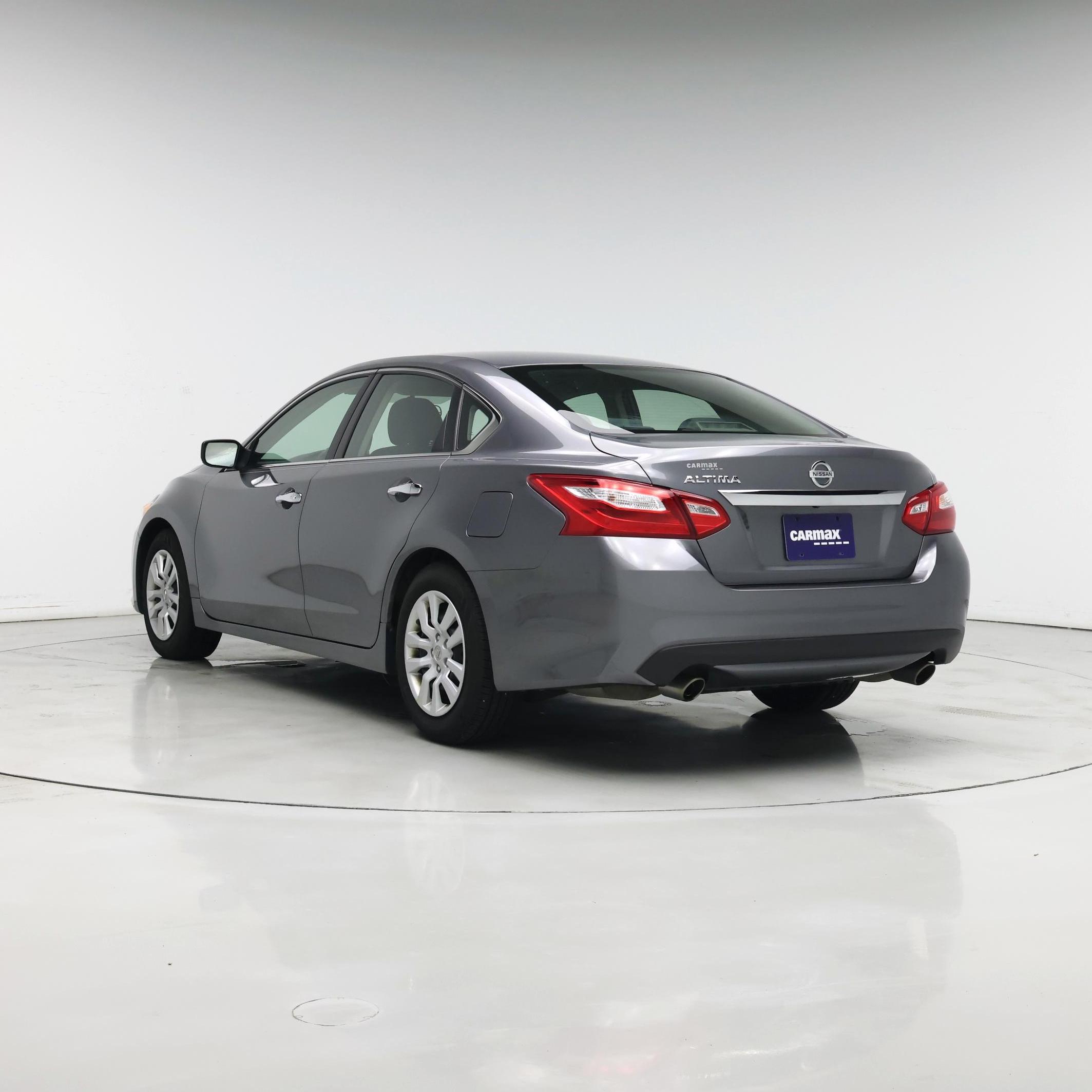 Thumbnail: 2017 Nissan Altima - 2