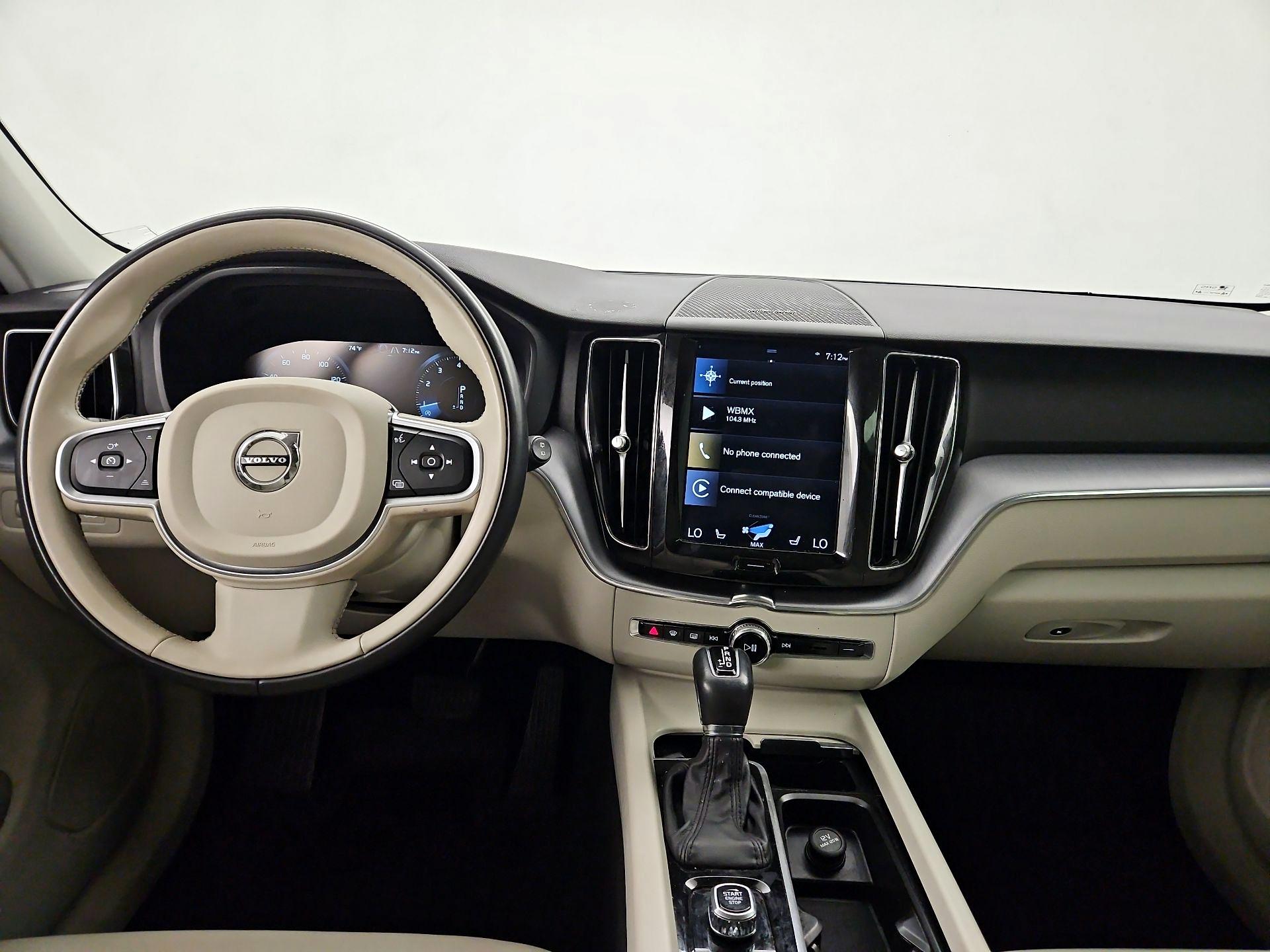 Thumbnail: 2020 Volvo XC60 - 9