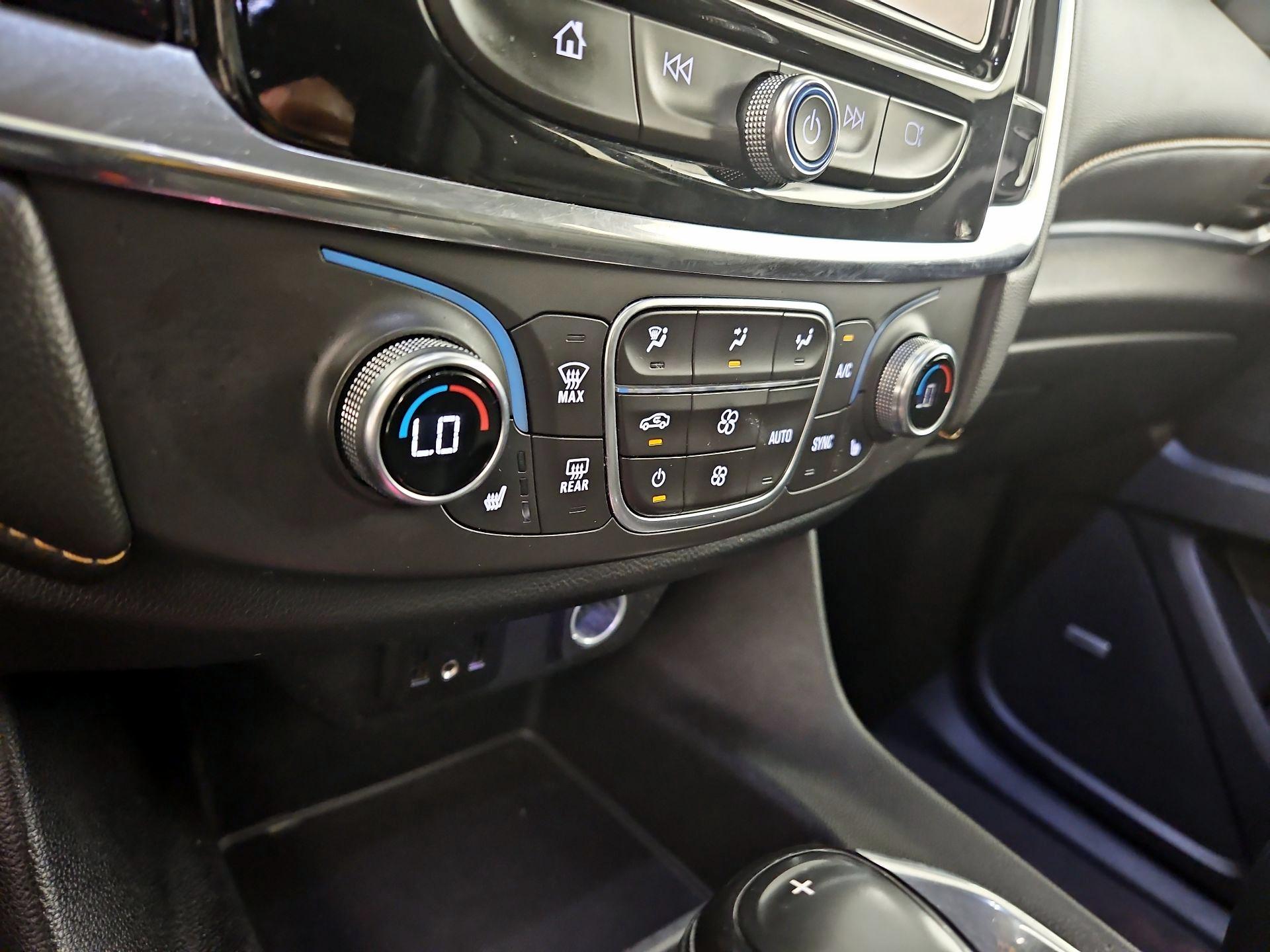 Thumbnail: 2019 Chevrolet Traverse - 15