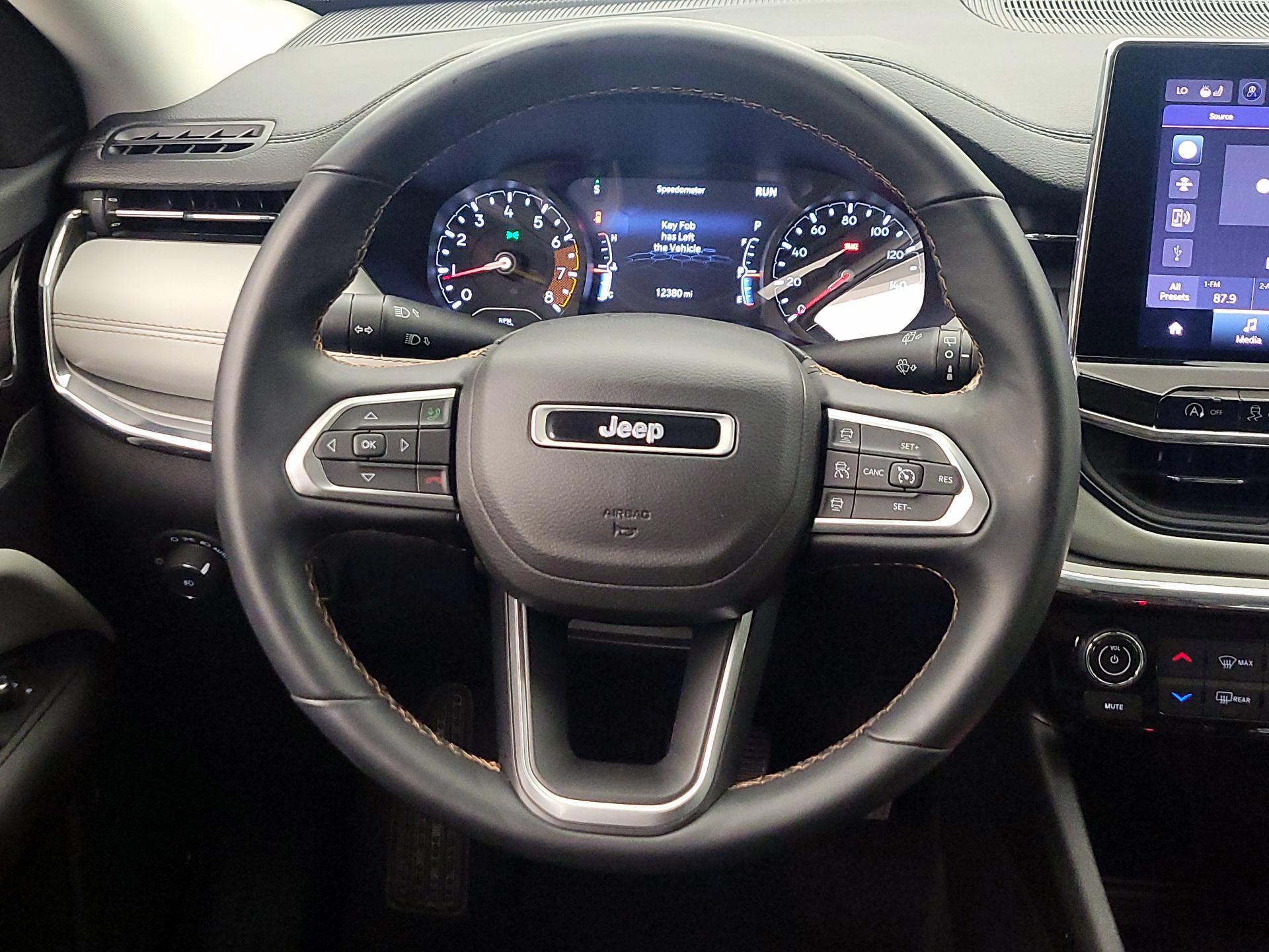 Thumbnail: 2022 Jeep Compass - 10
