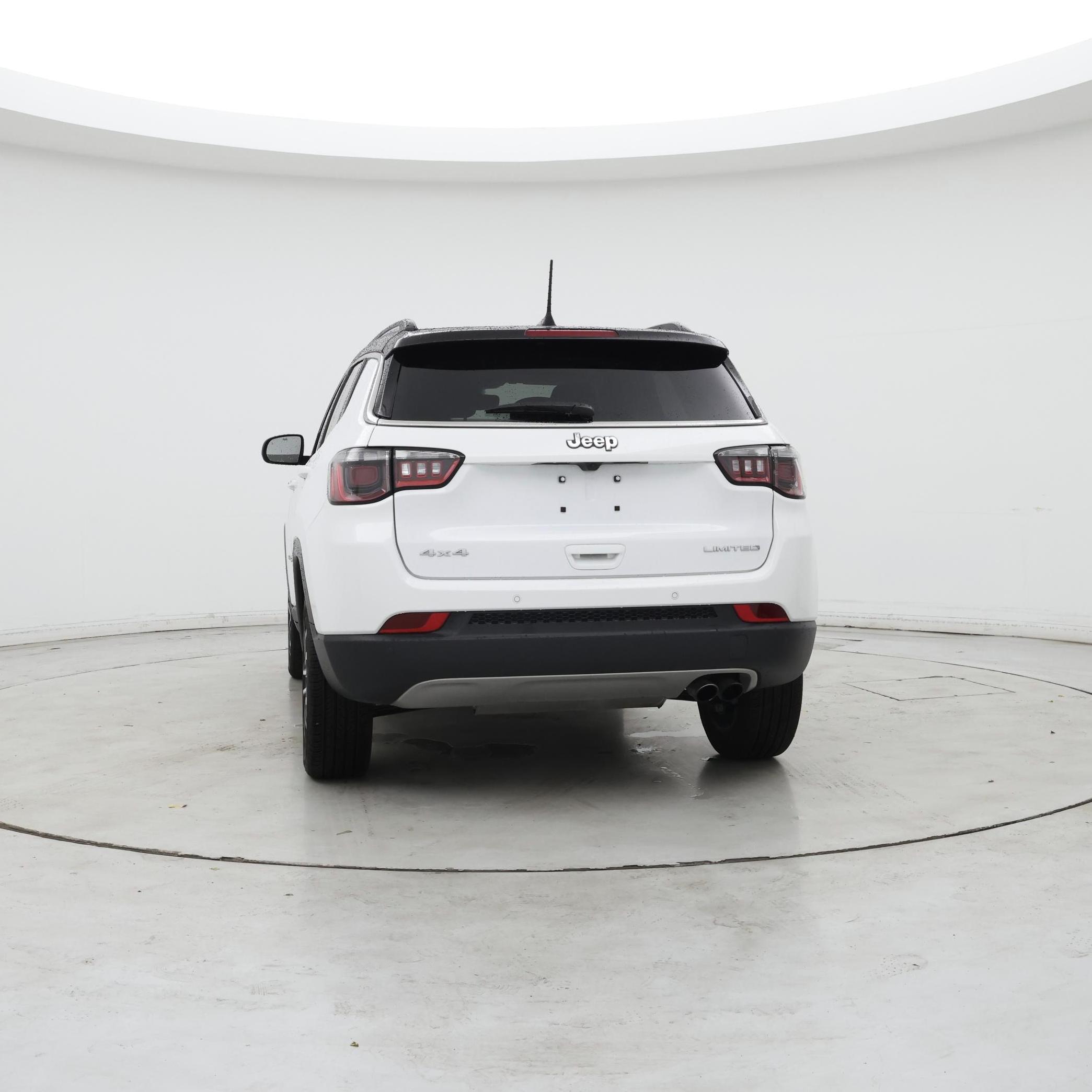 Thumbnail: 2022 Jeep Compass - 6