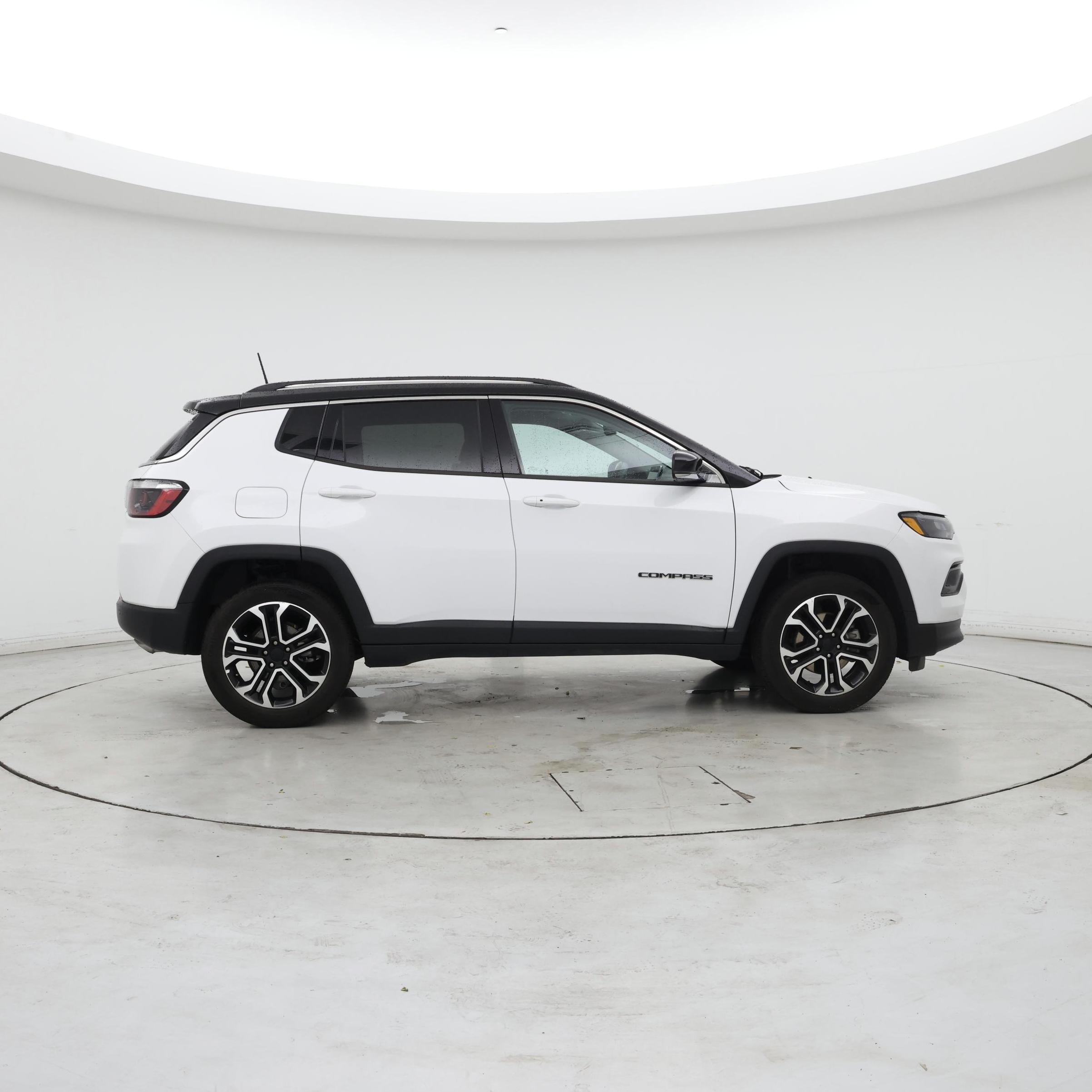 Thumbnail: 2022 Jeep Compass - 7