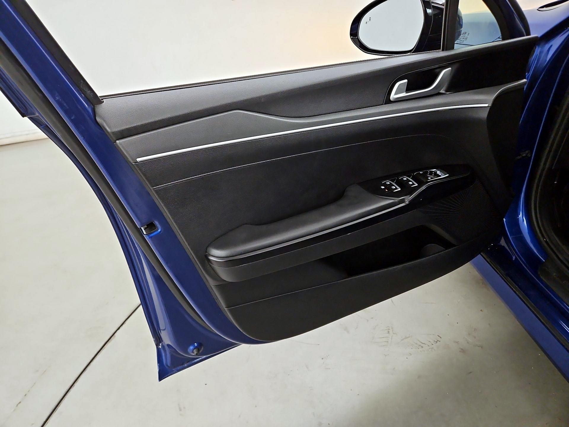 Thumbnail: 2021 Kia K5 - 12