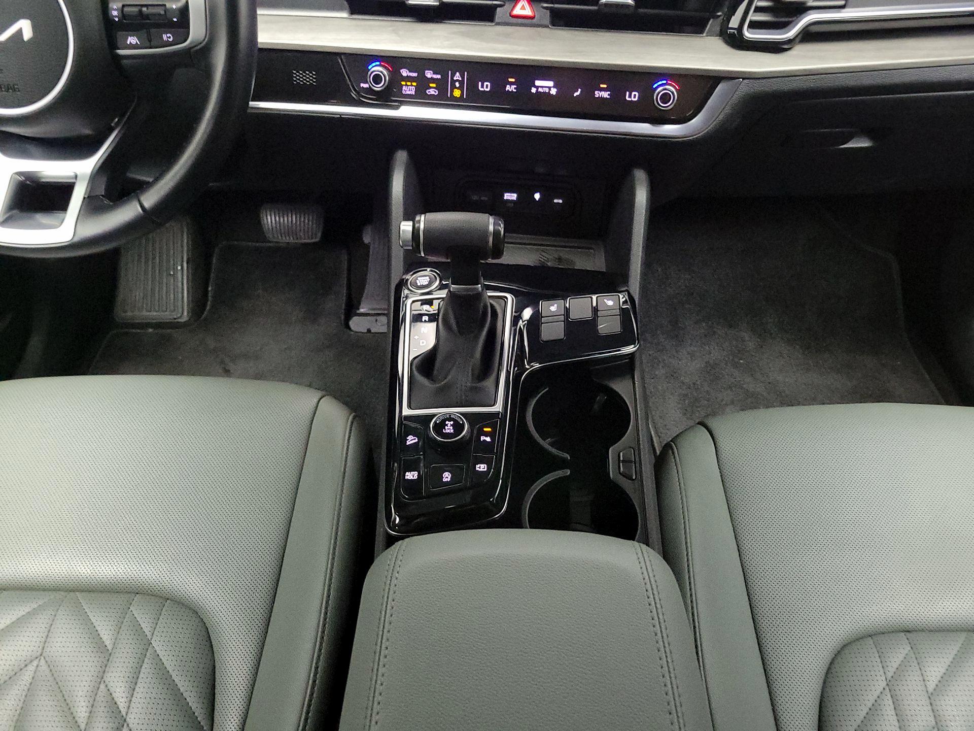 Thumbnail: 2023 Kia Sportage - 18