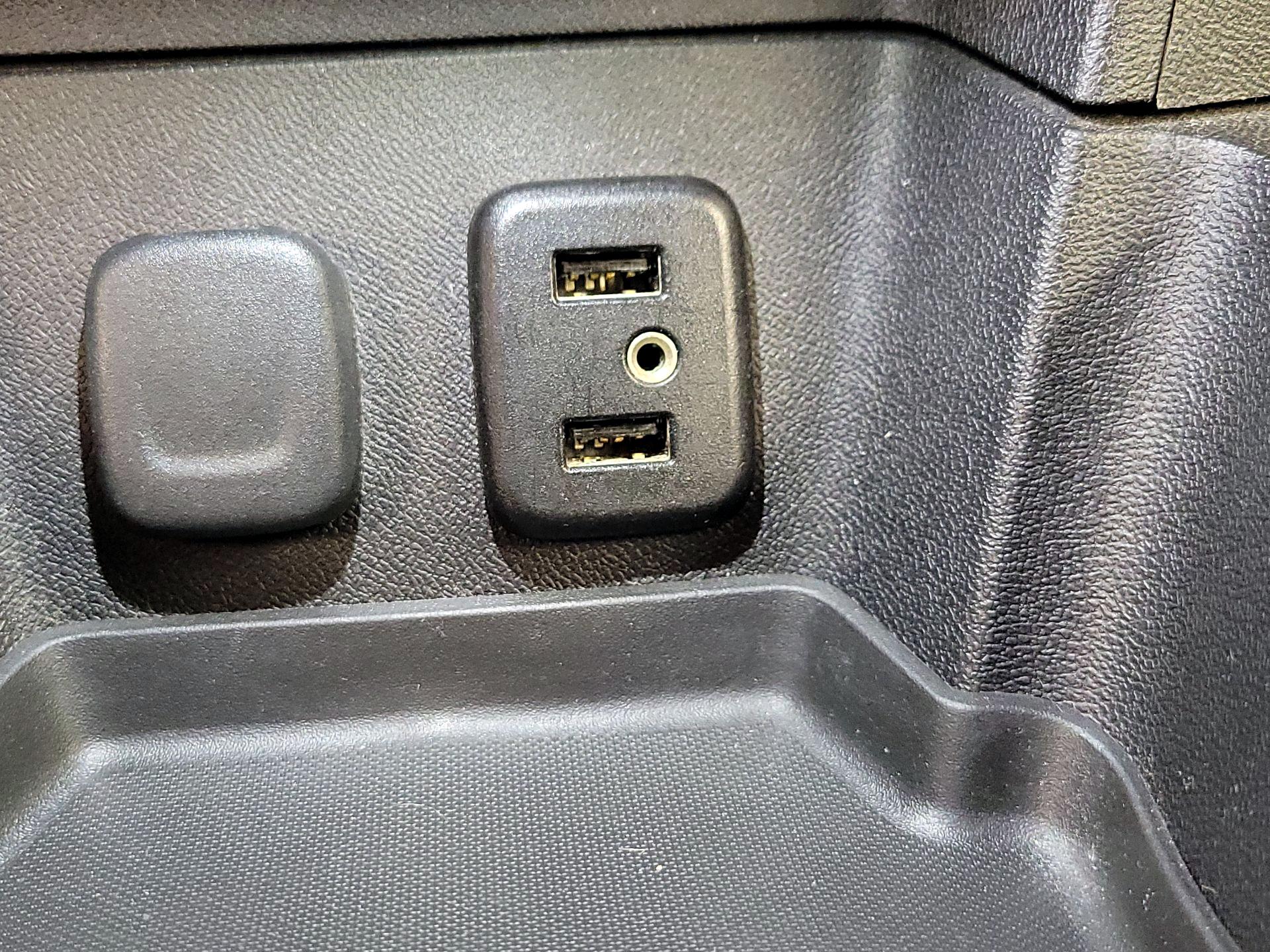 Thumbnail: 2017 Chevrolet Volt - 19