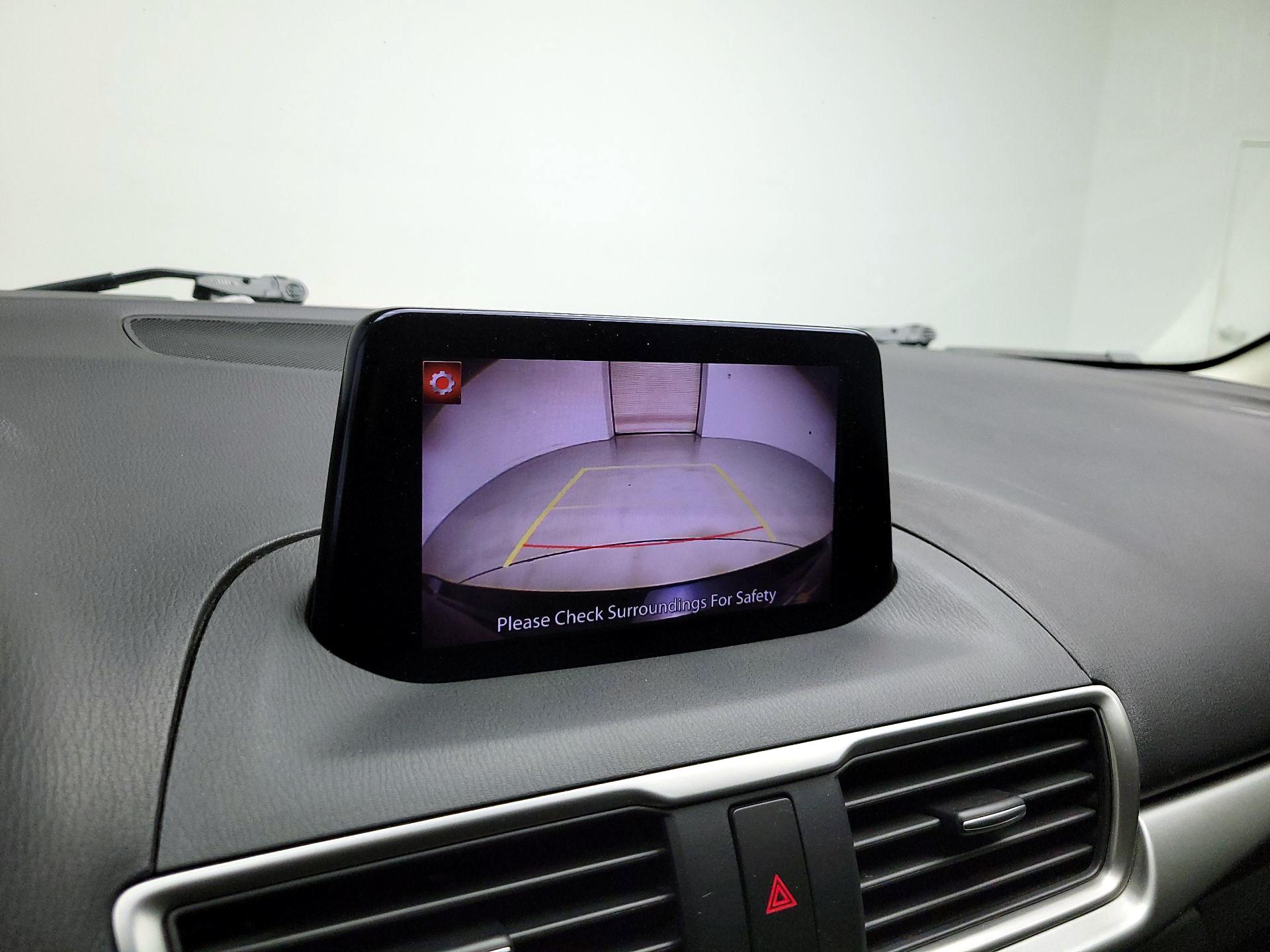 Thumbnail: 2018 Mazda Mazda3 - 14