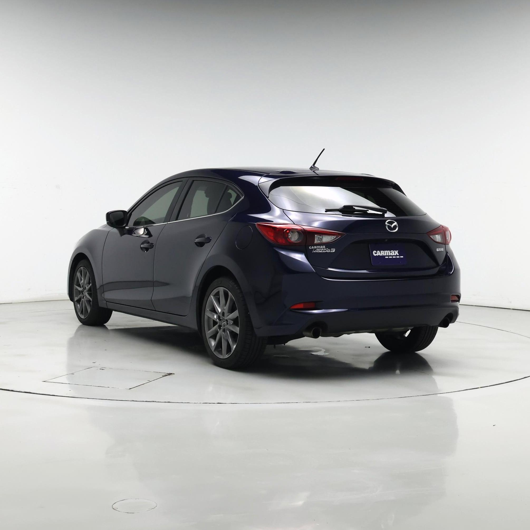Thumbnail: 2018 Mazda Mazda3 - 2