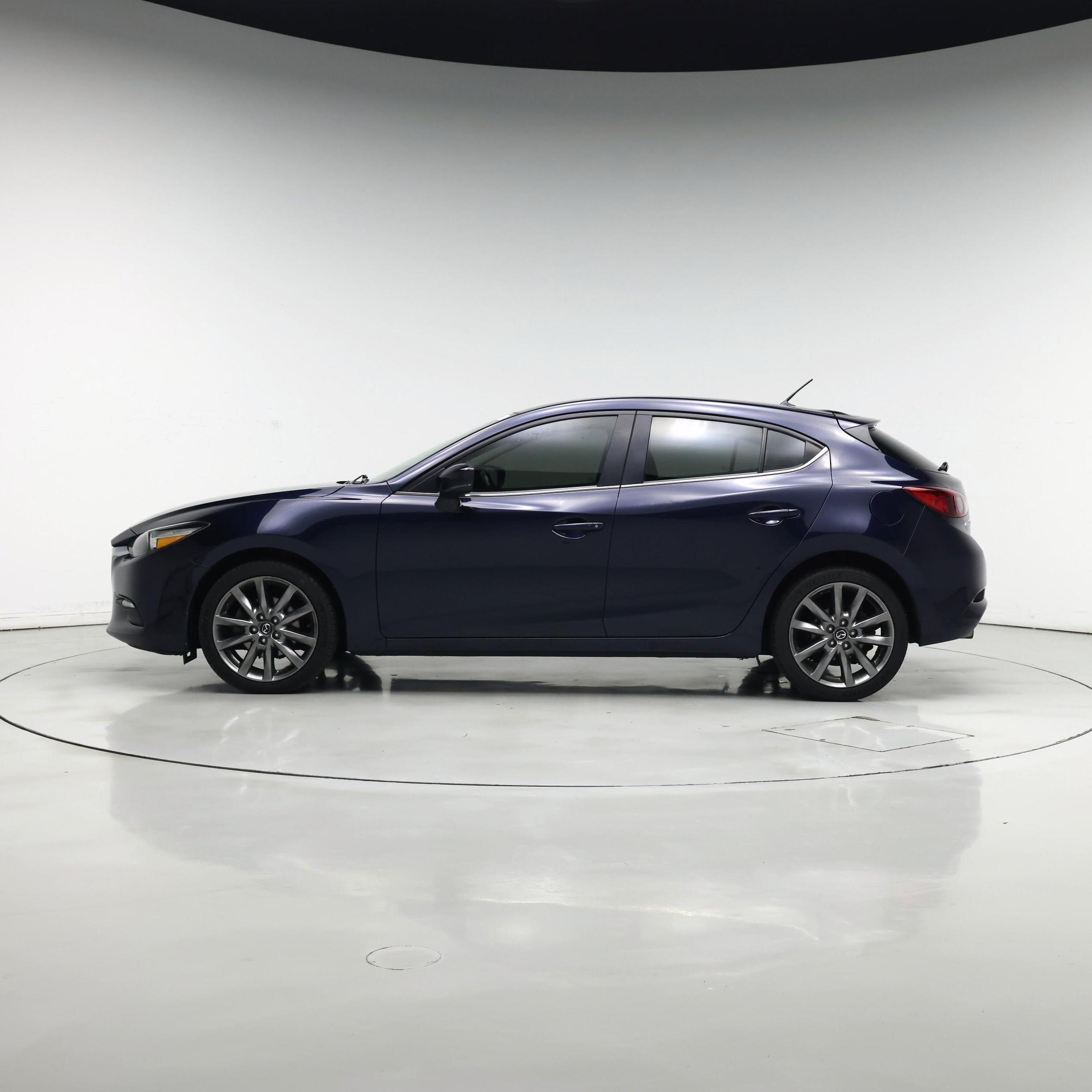 Thumbnail: 2018 Mazda Mazda3 - 3