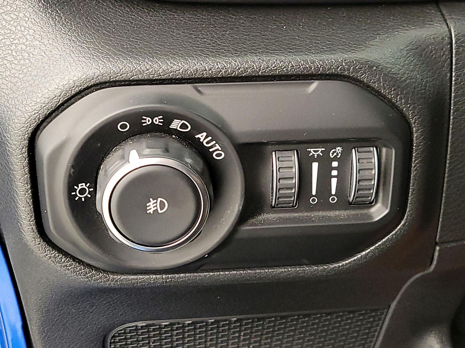 Thumbnail: 2021 Jeep Wrangler - 13