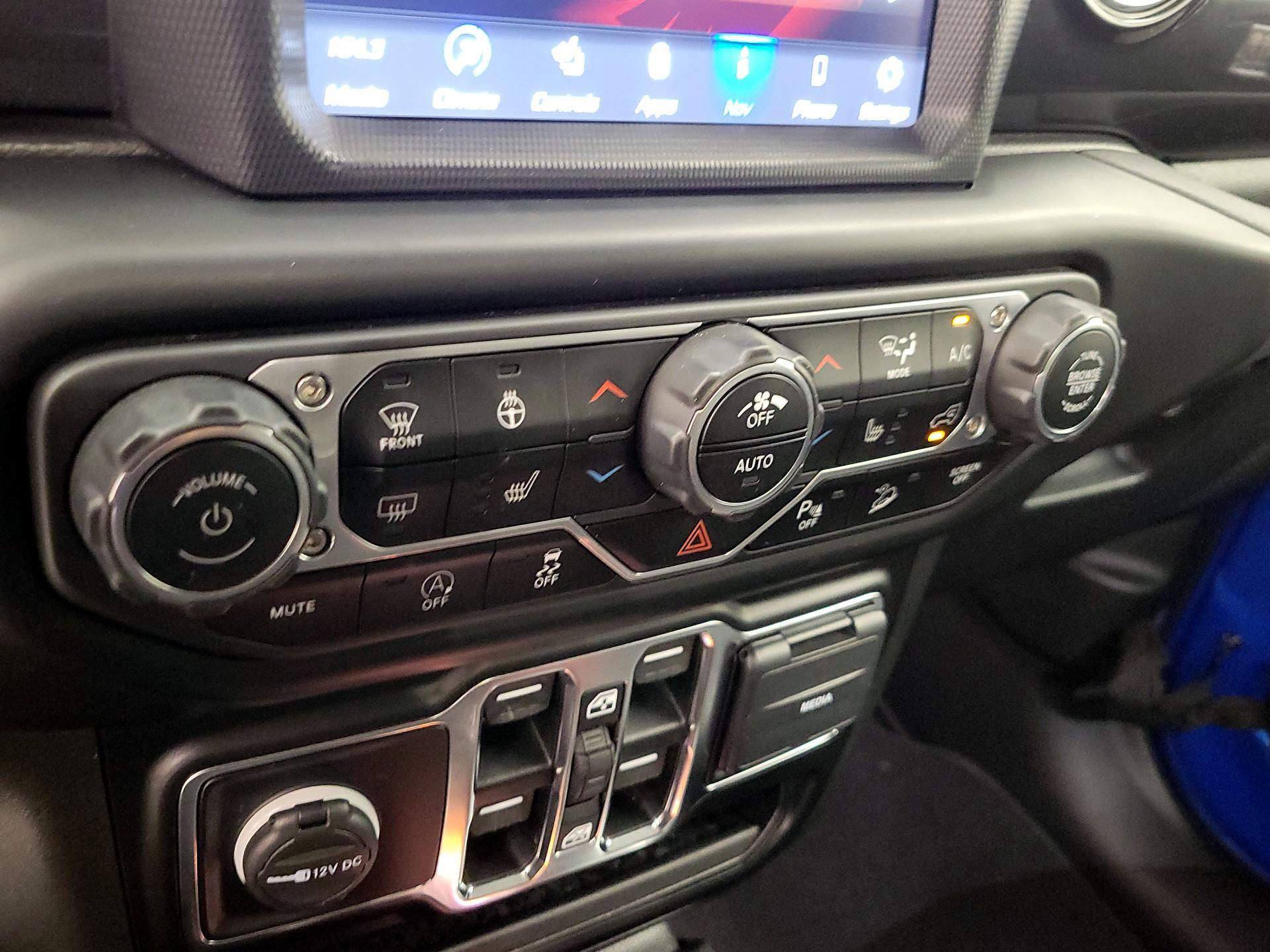 Thumbnail: 2021 Jeep Wrangler - 17