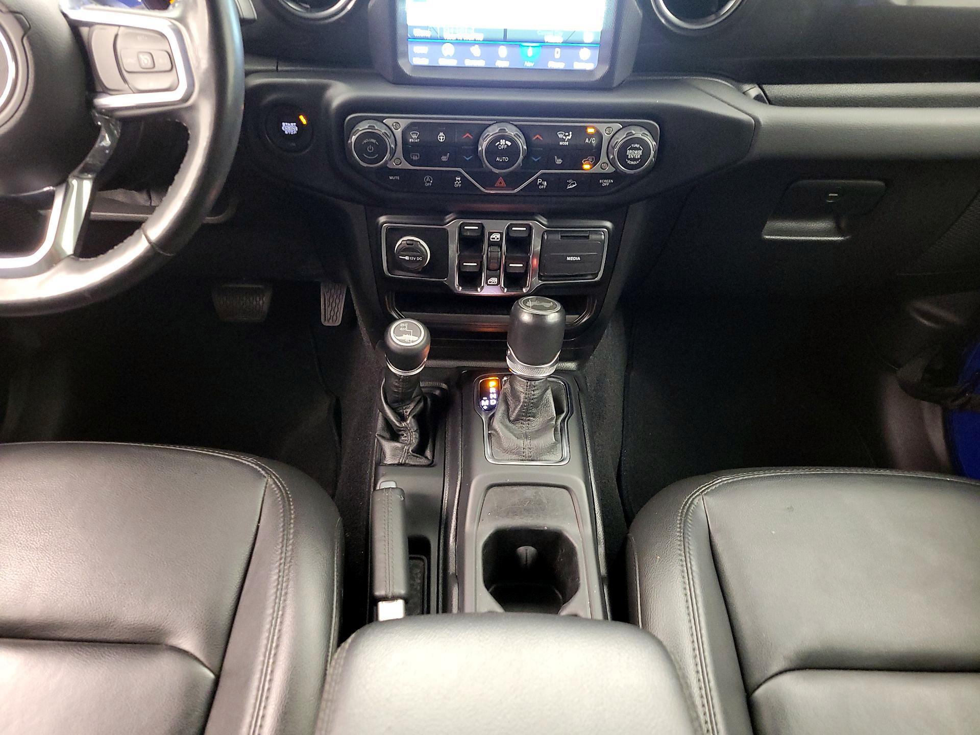 Thumbnail: 2021 Jeep Wrangler - 18