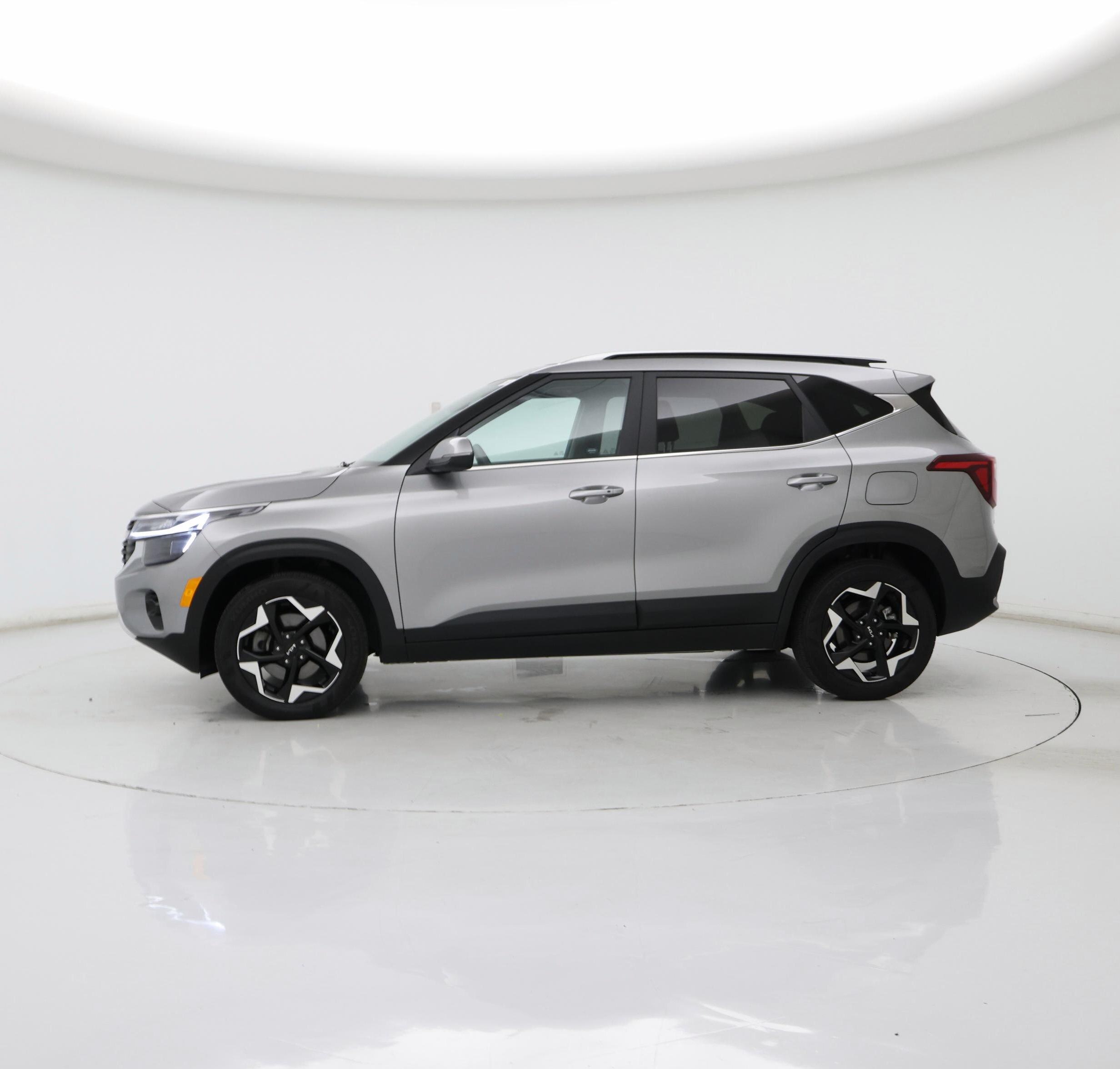 Thumbnail: 2024 Kia Seltos - 3
