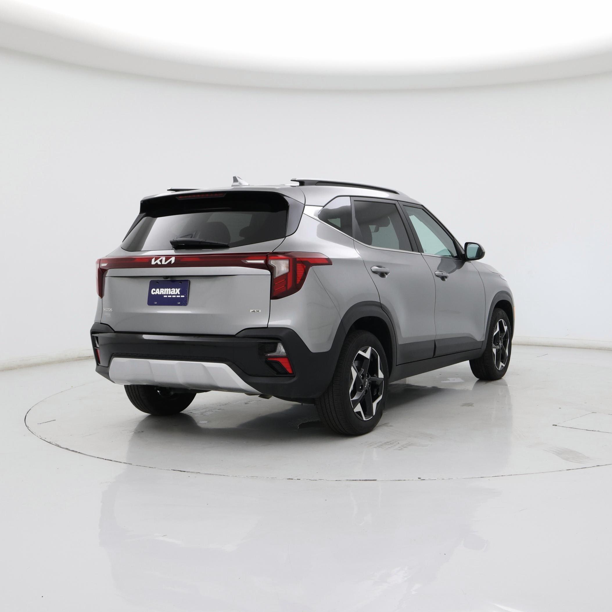 Thumbnail: 2024 Kia Seltos - 8