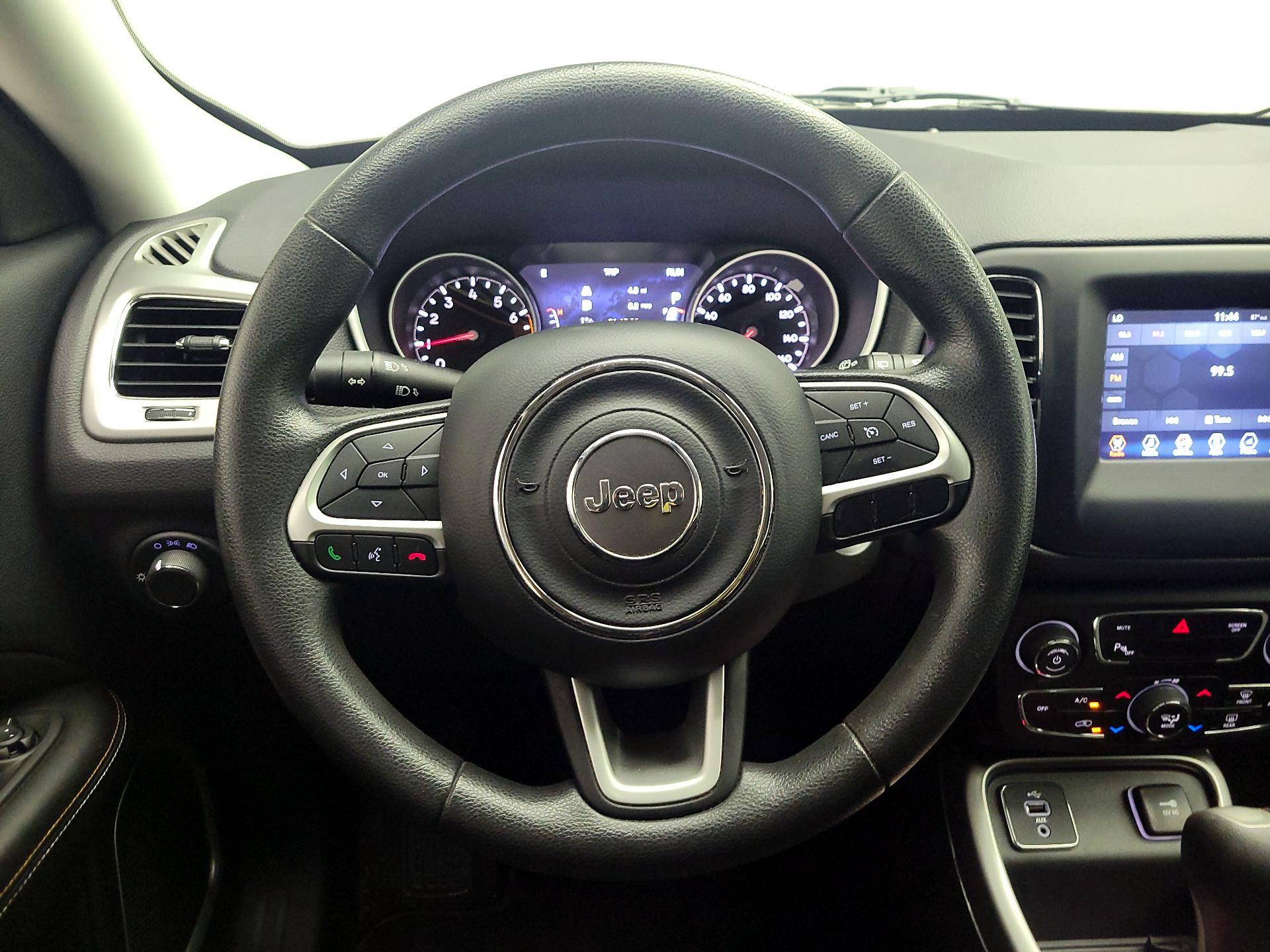 Thumbnail: 2018 Jeep Compass - 10