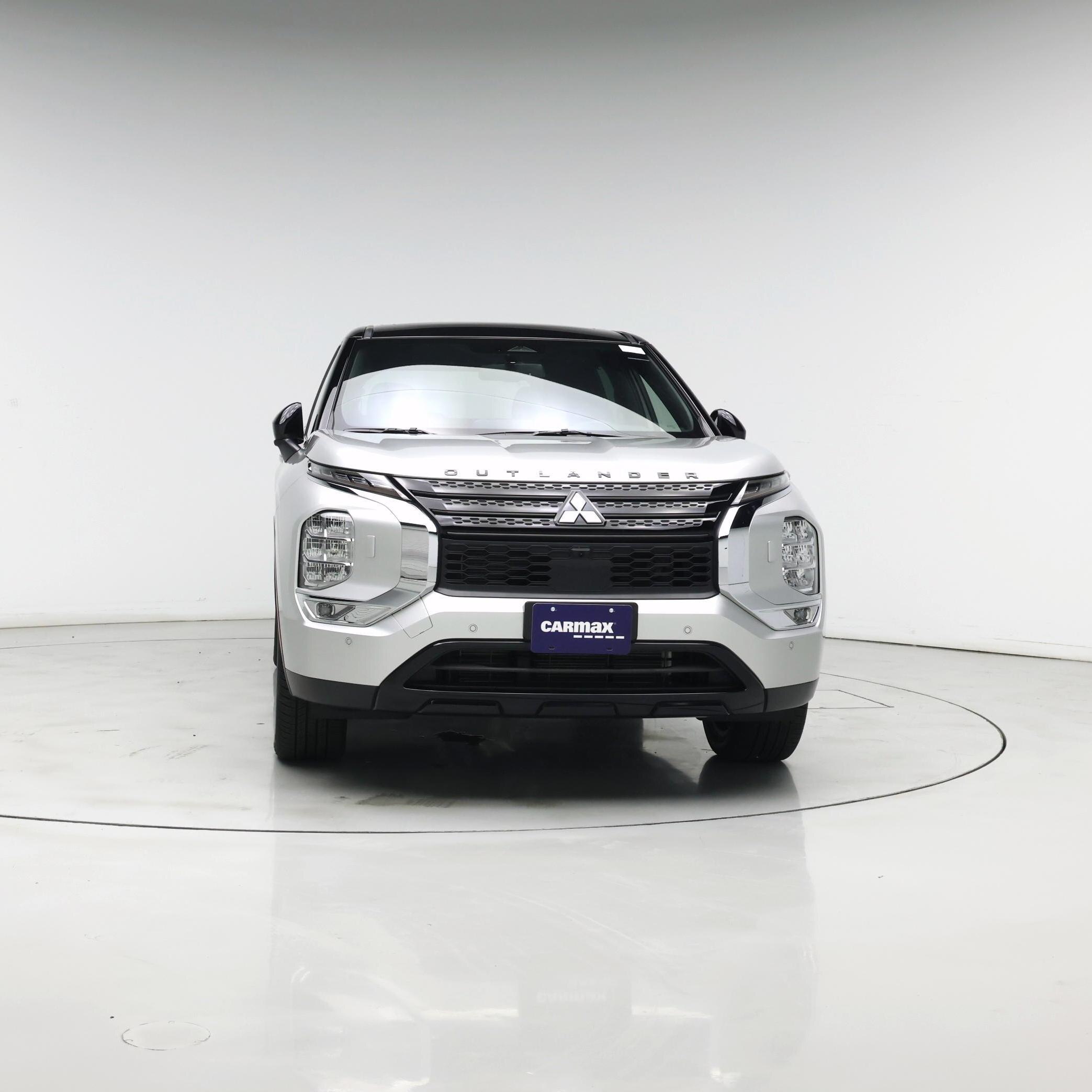 Thumbnail: 2023 Mitsubishi Outlander - 5
