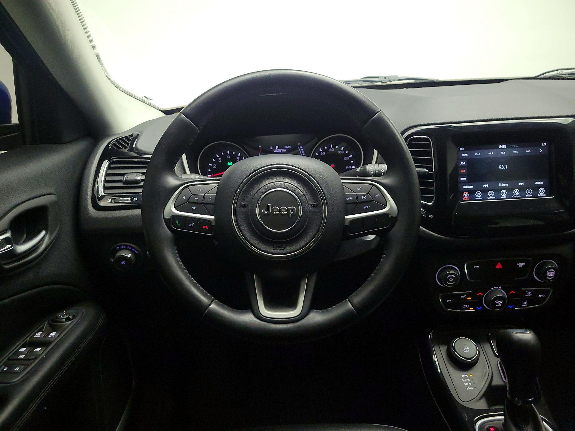 Thumbnail: 2020 Jeep Compass - 10