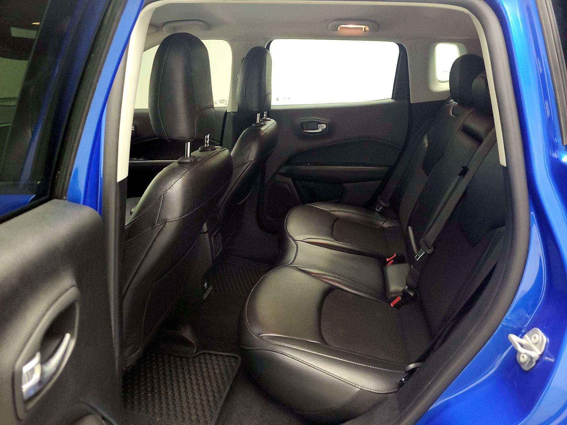 Thumbnail: 2020 Jeep Compass - 17