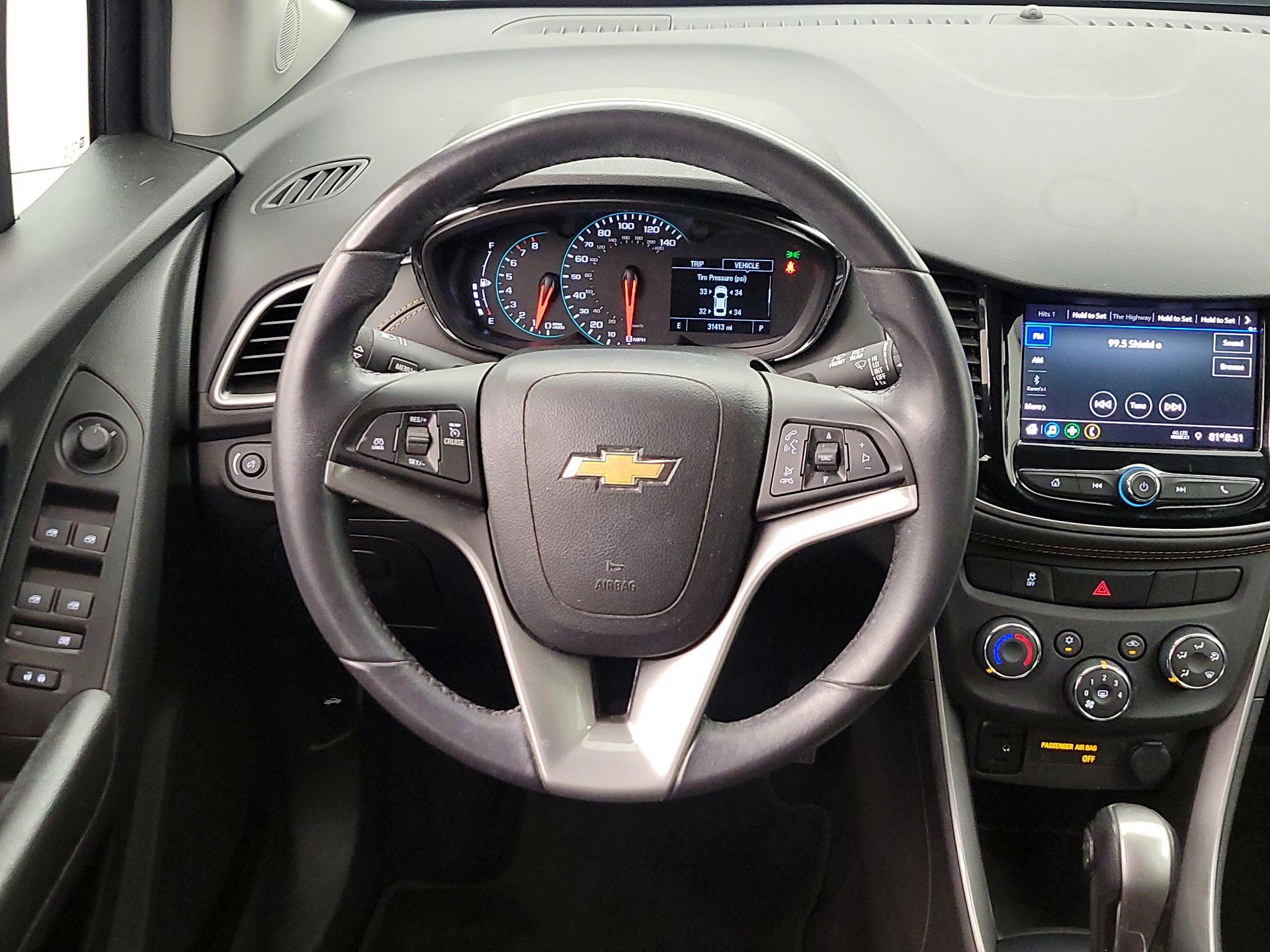 Thumbnail: 2022 Chevrolet Trax - 10