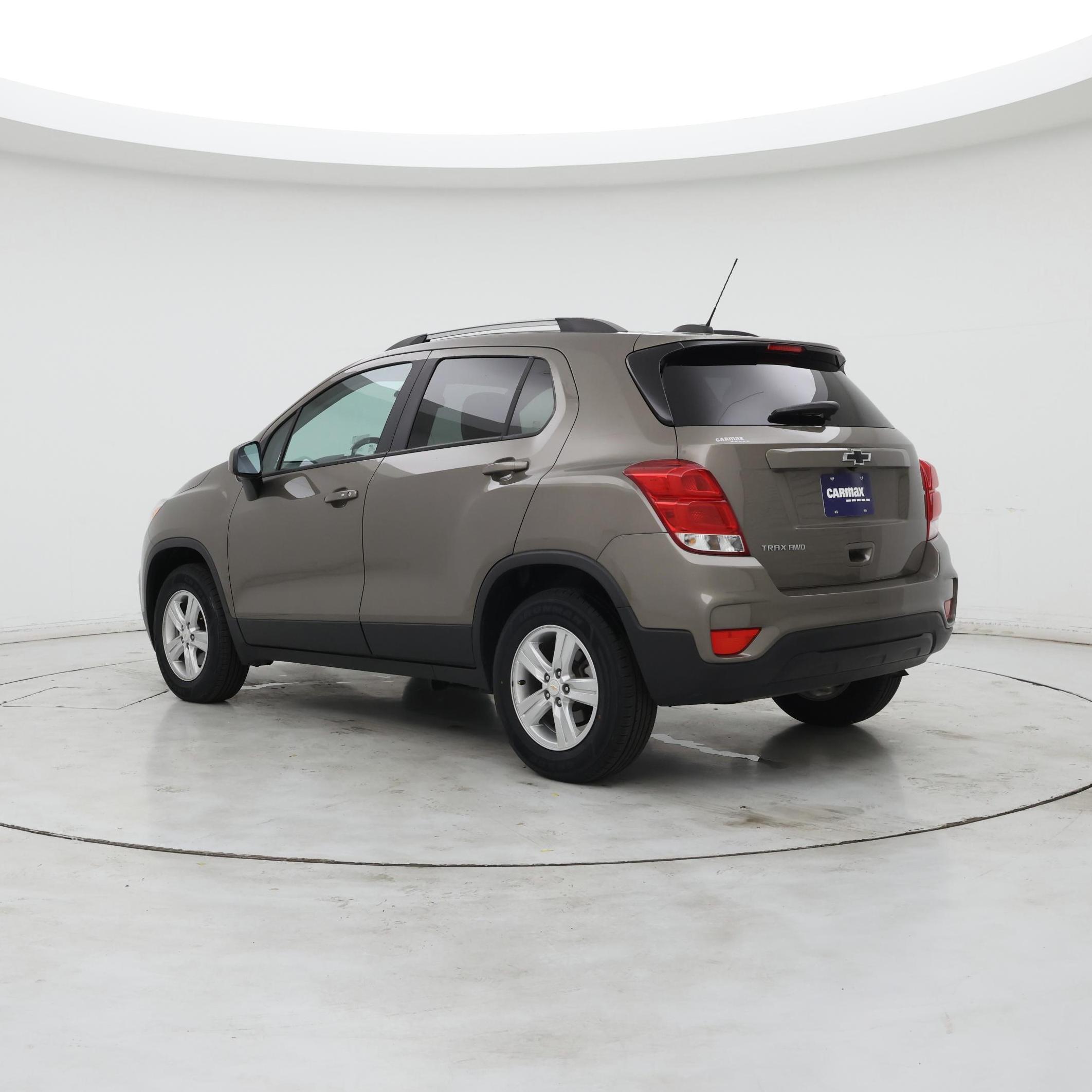 Thumbnail: 2022 Chevrolet Trax - 2