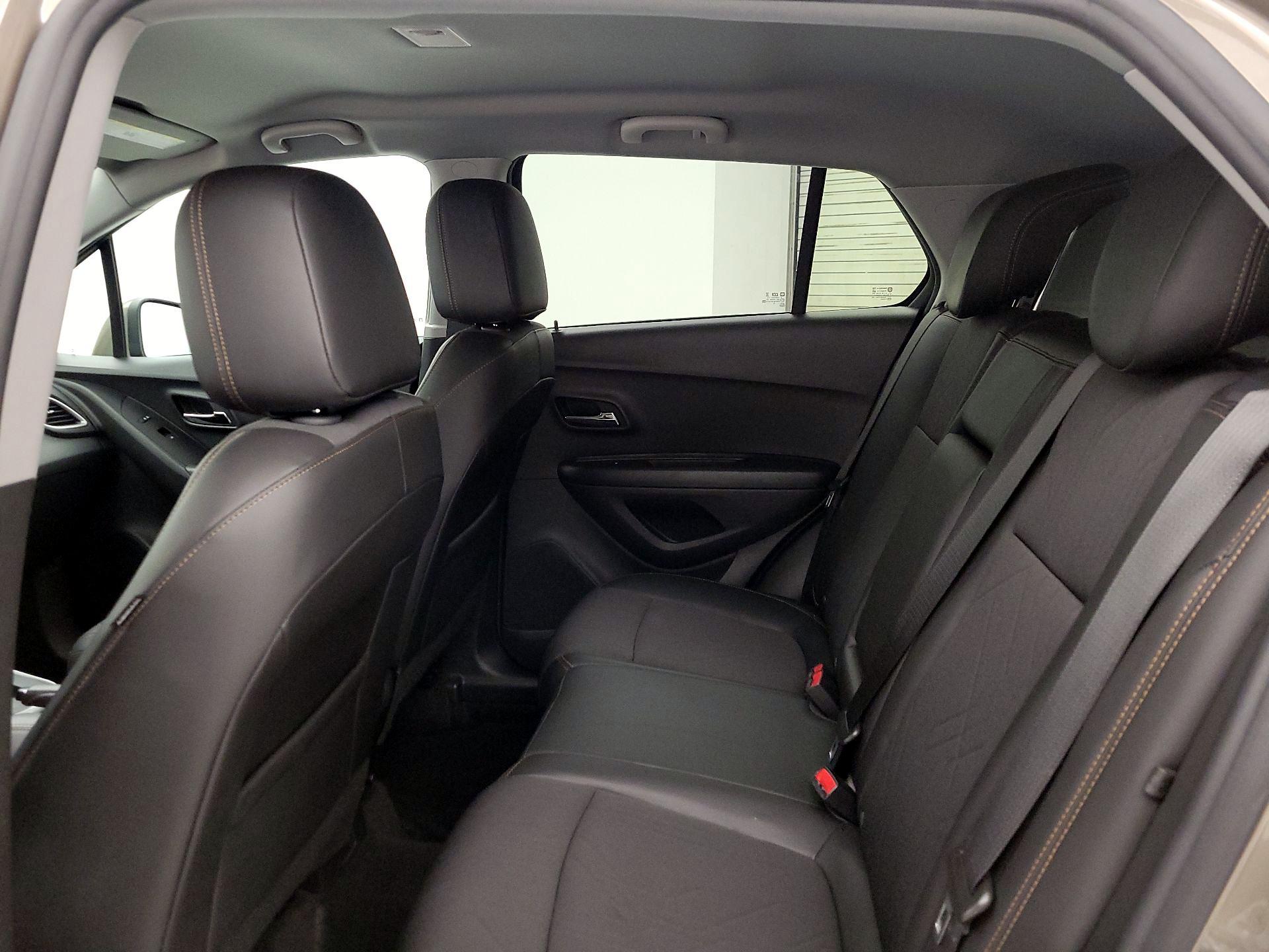 Thumbnail: 2022 Chevrolet Trax - 19