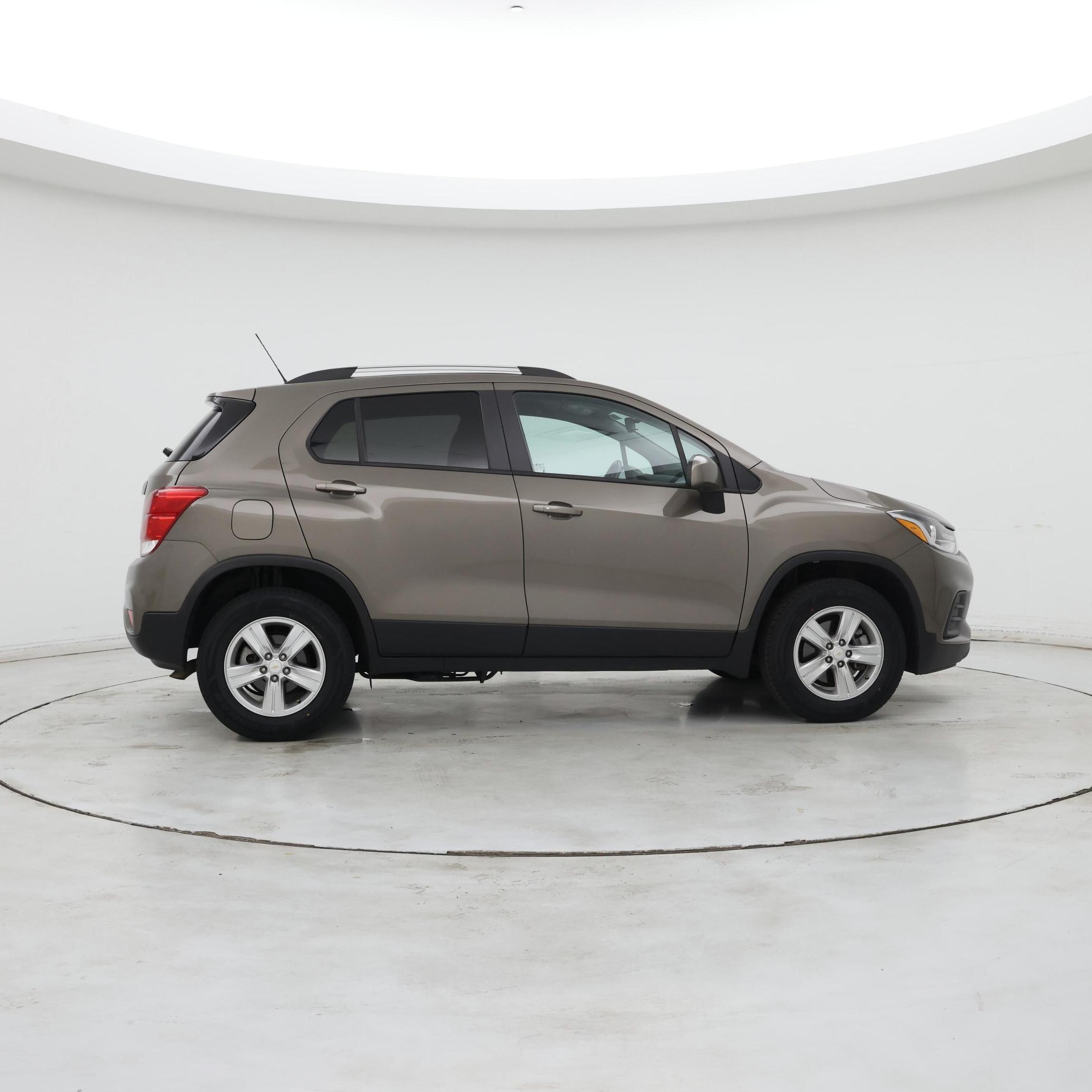 Thumbnail: 2022 Chevrolet Trax - 7