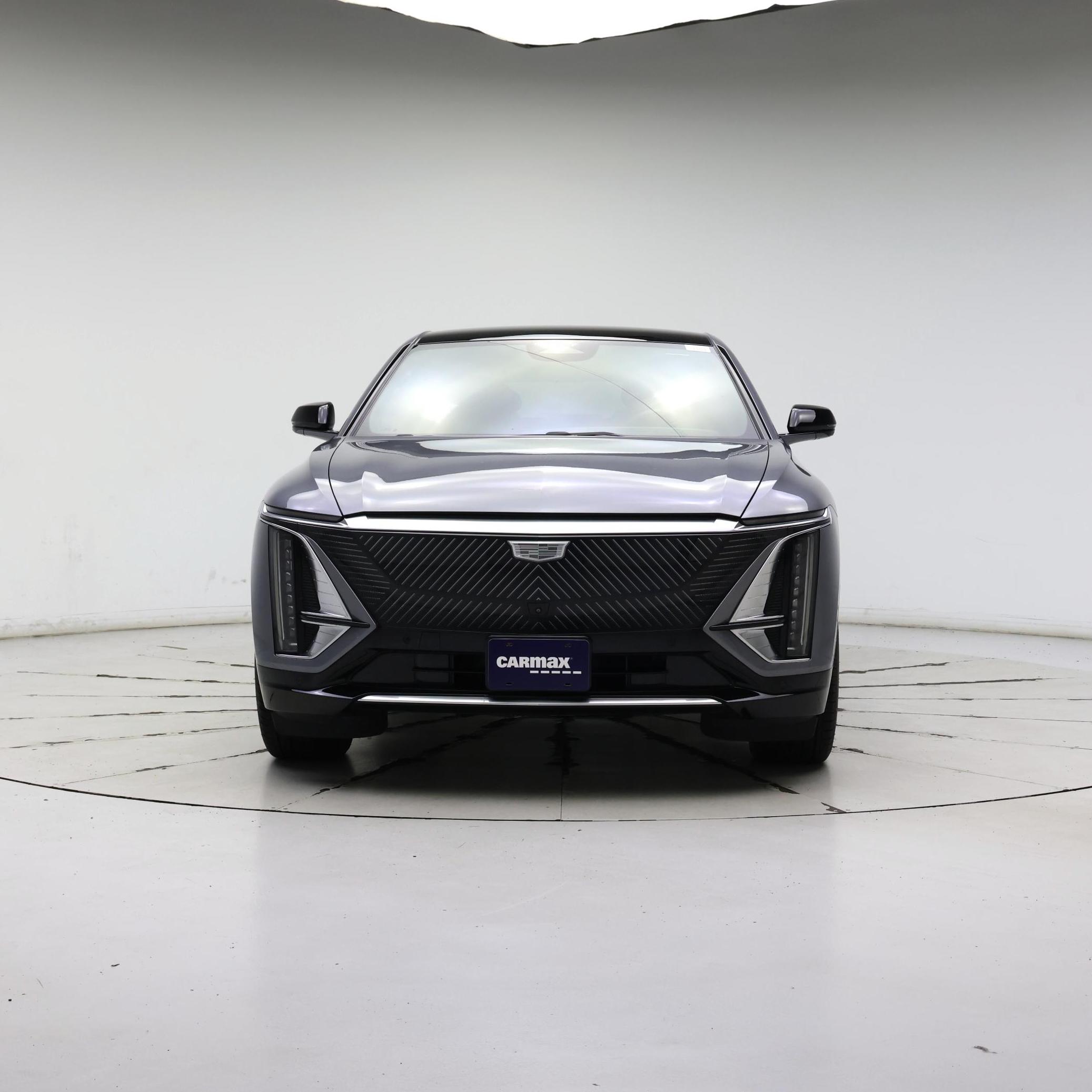 Thumbnail: 2023 Cadillac Lyriq - 5