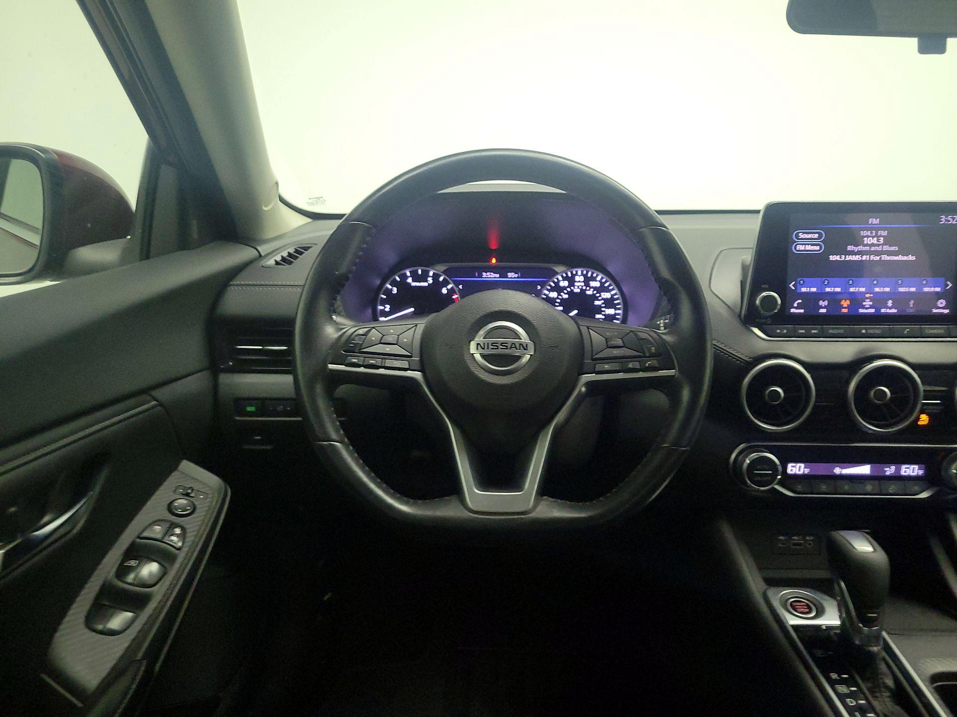 Thumbnail: 2020 Nissan Sentra - 10