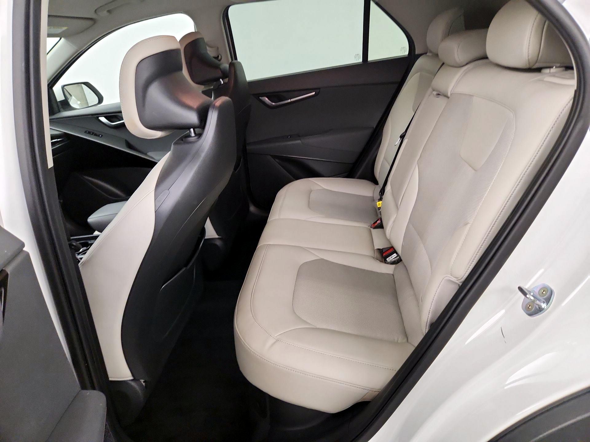 Thumbnail: 2023 Kia Niro - 20
