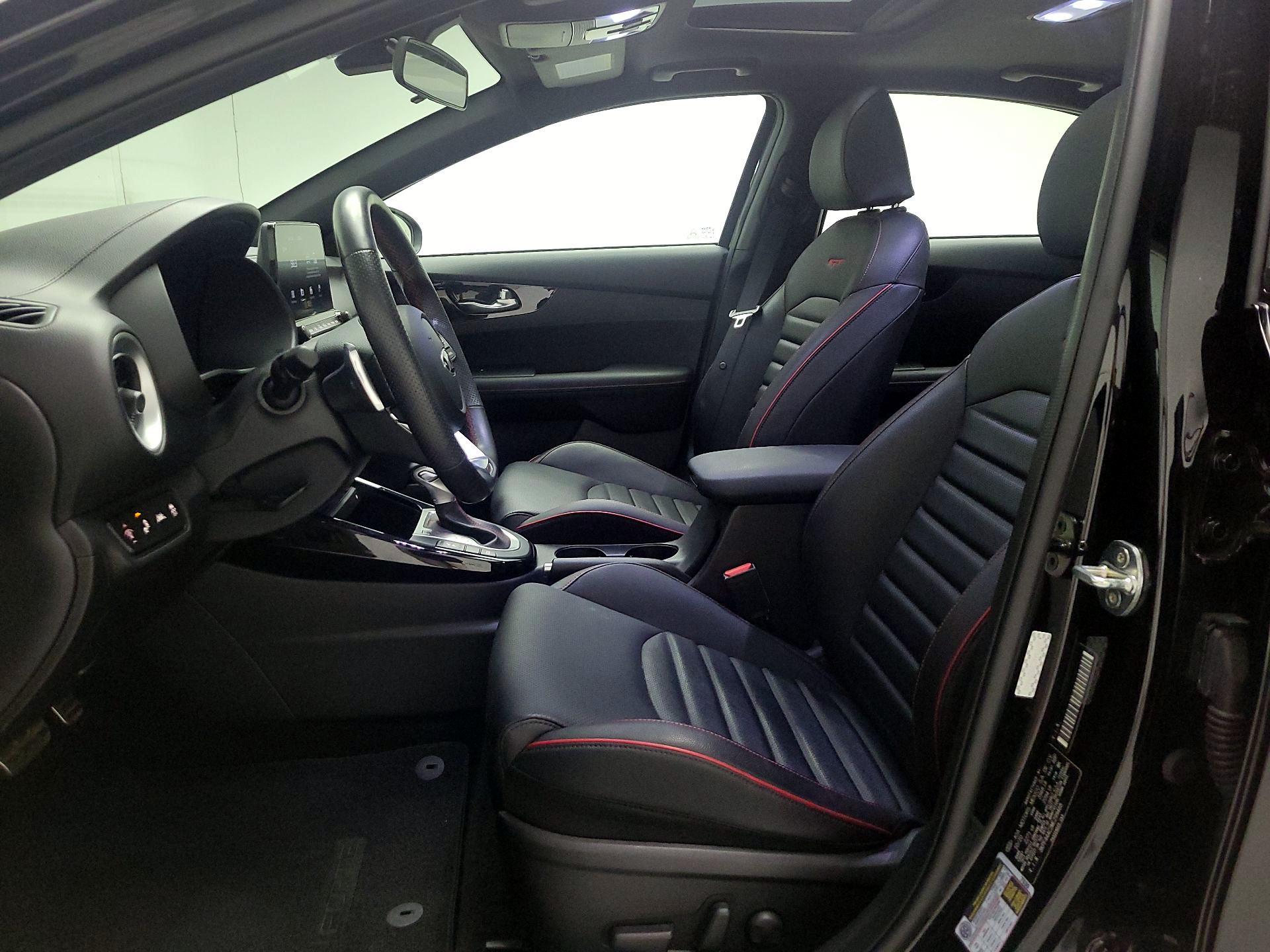 Thumbnail: 2021 Kia Forte - 11