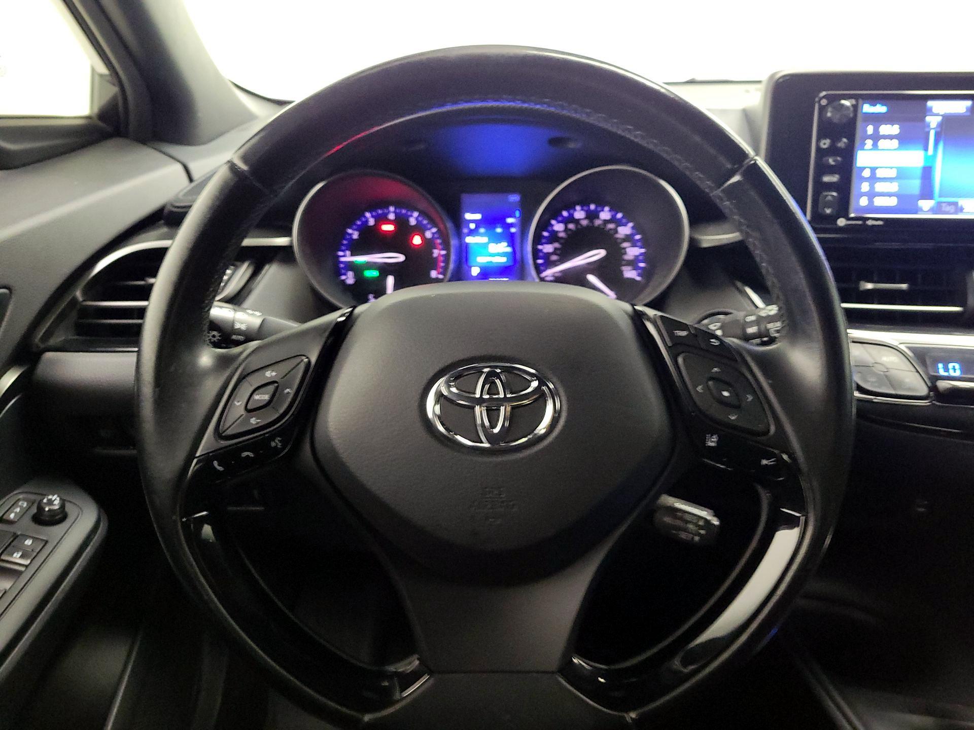 Thumbnail: 2018 Toyota C-HR - 10