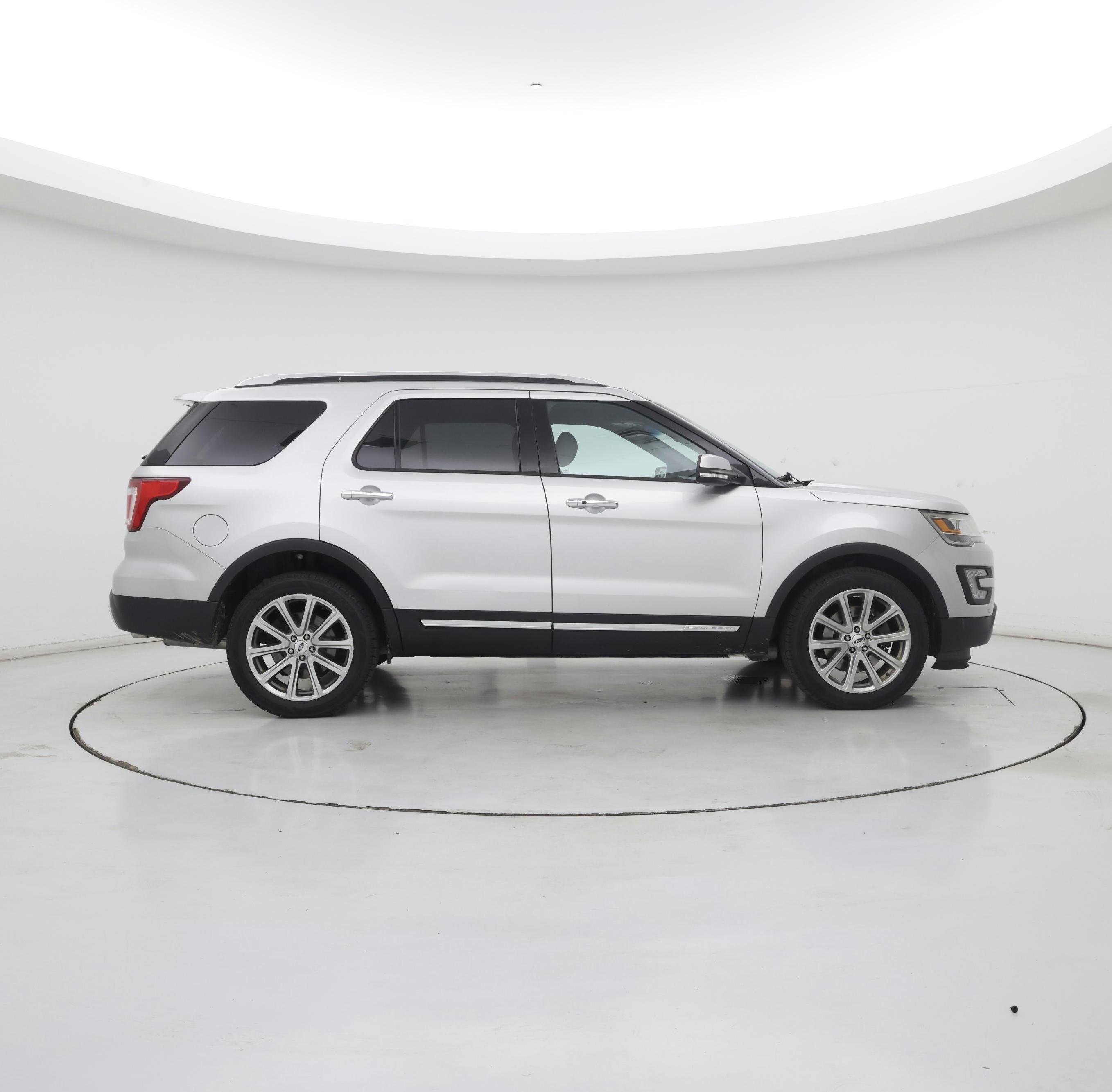 Thumbnail: 2017 Ford Explorer - 7