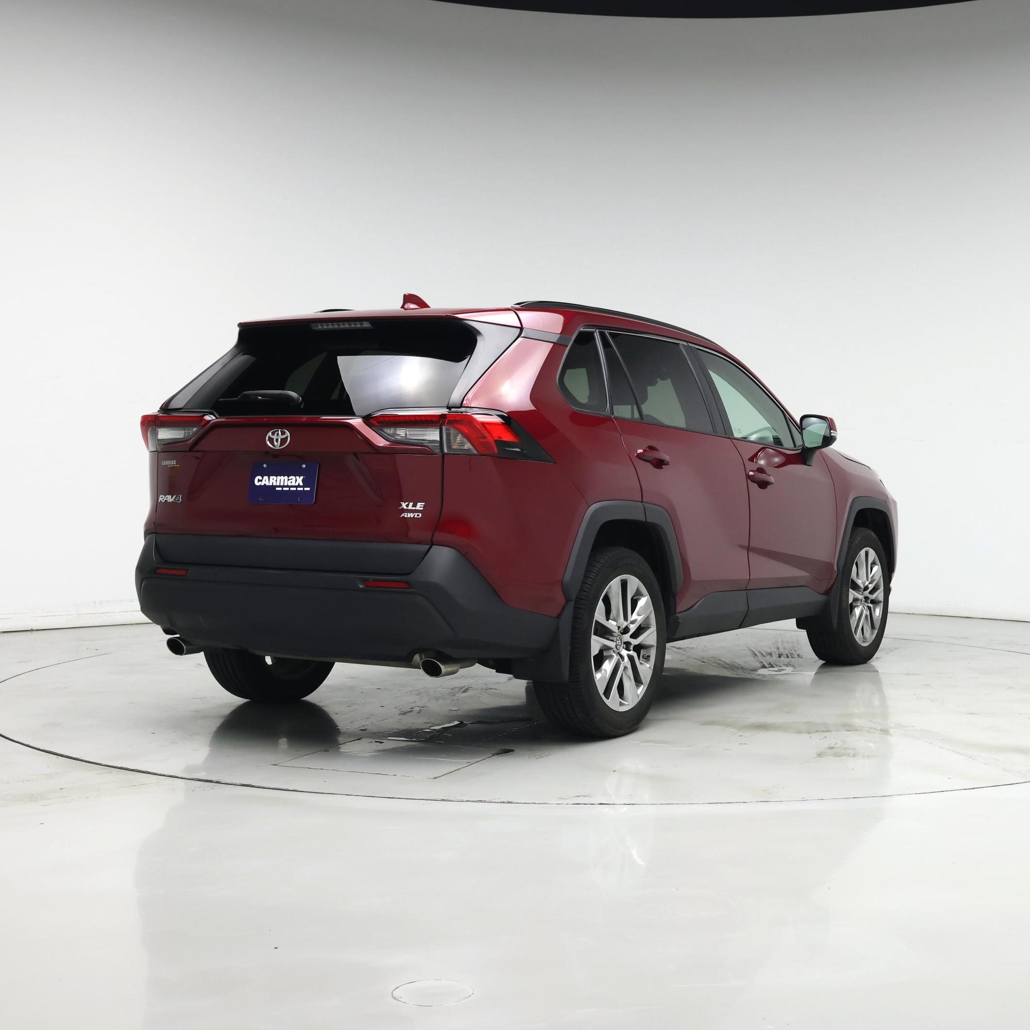 Thumbnail: 2019 Toyota RAV4 - 8