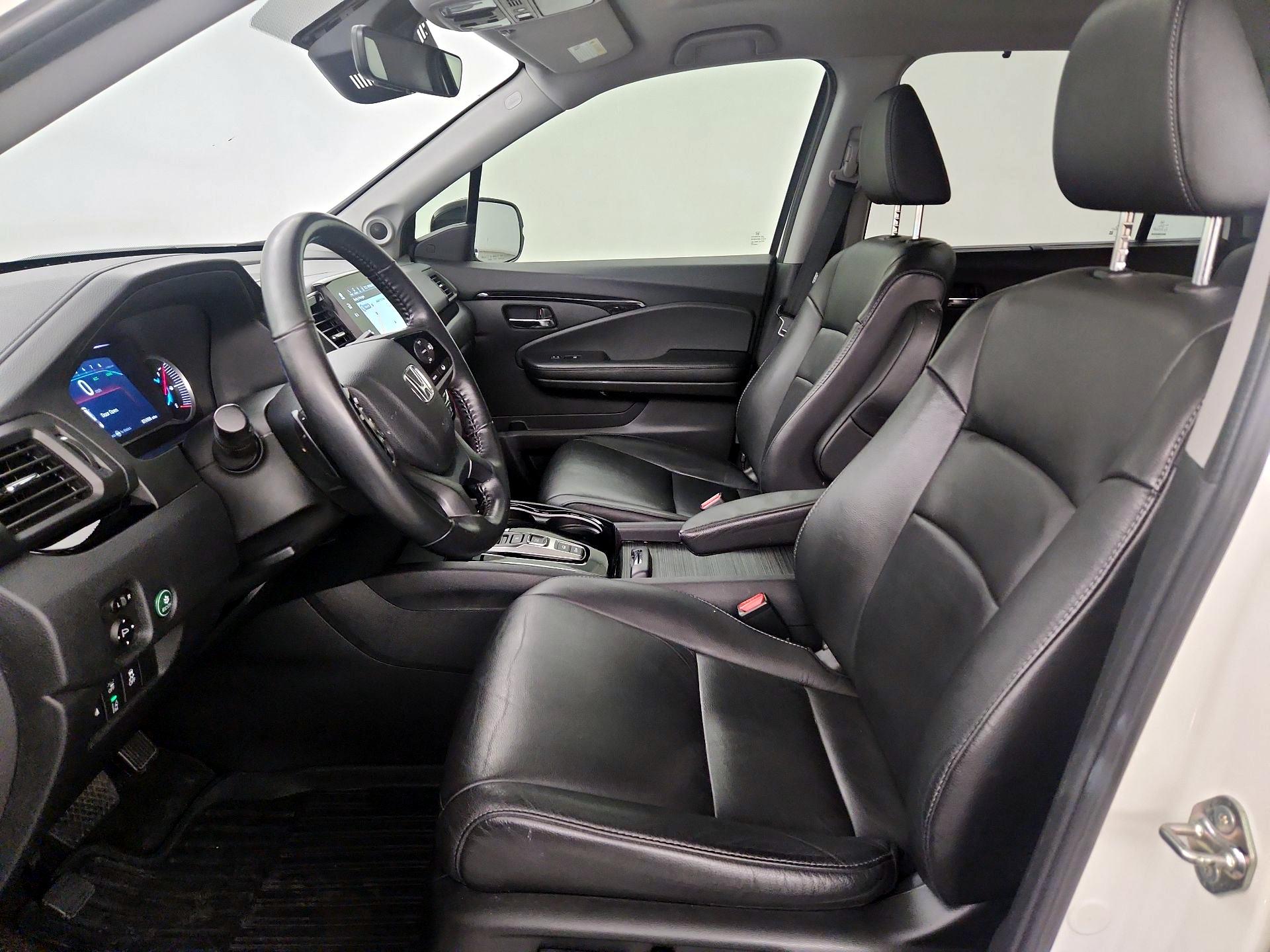 Thumbnail: 2019 Honda Pilot - 11